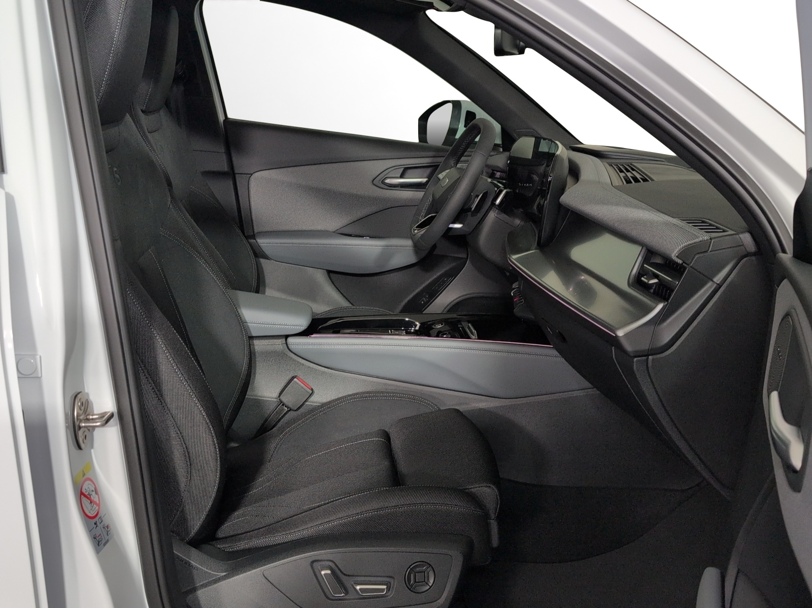 AUDI Q3 SUV TFSI quattro 150 kW S tronic-image-6
