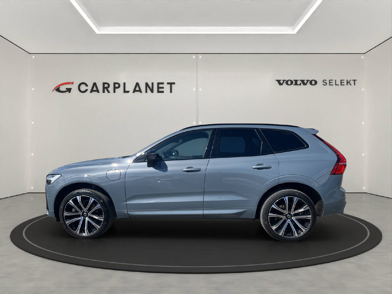 VOLVO XC60 2.0 T8 TE R-Design eAWD-showroom-element-2