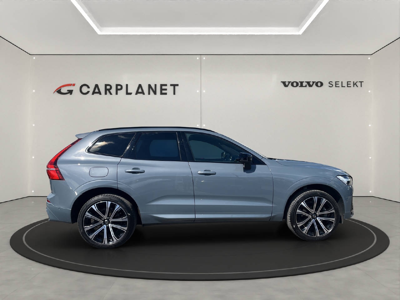 VOLVO XC60 2.0 T8 TE R-Design eAWD-showroom-element-3
