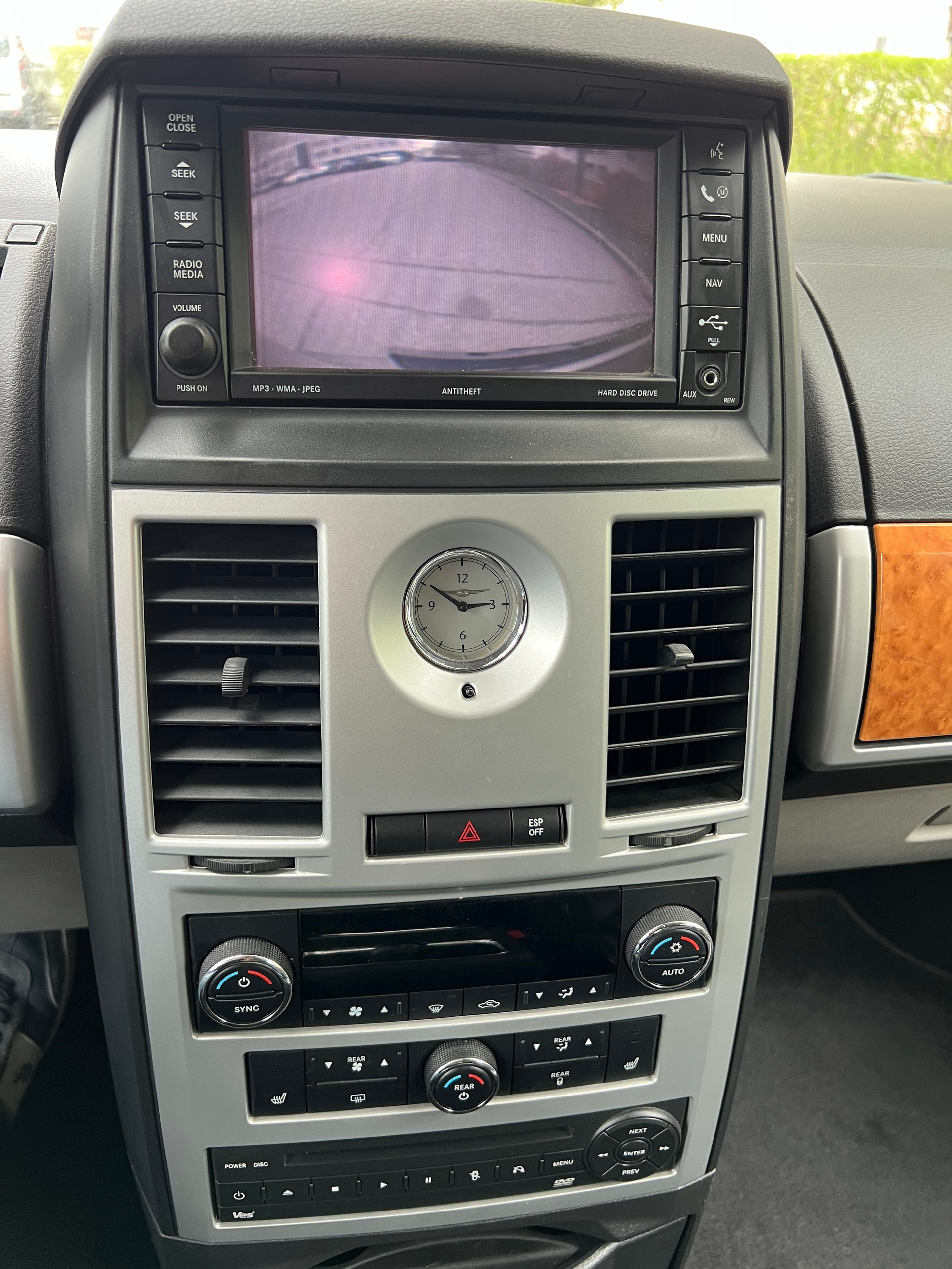 CHRYSLER Grand Voyager 3.8 Limited Automatic-image-8