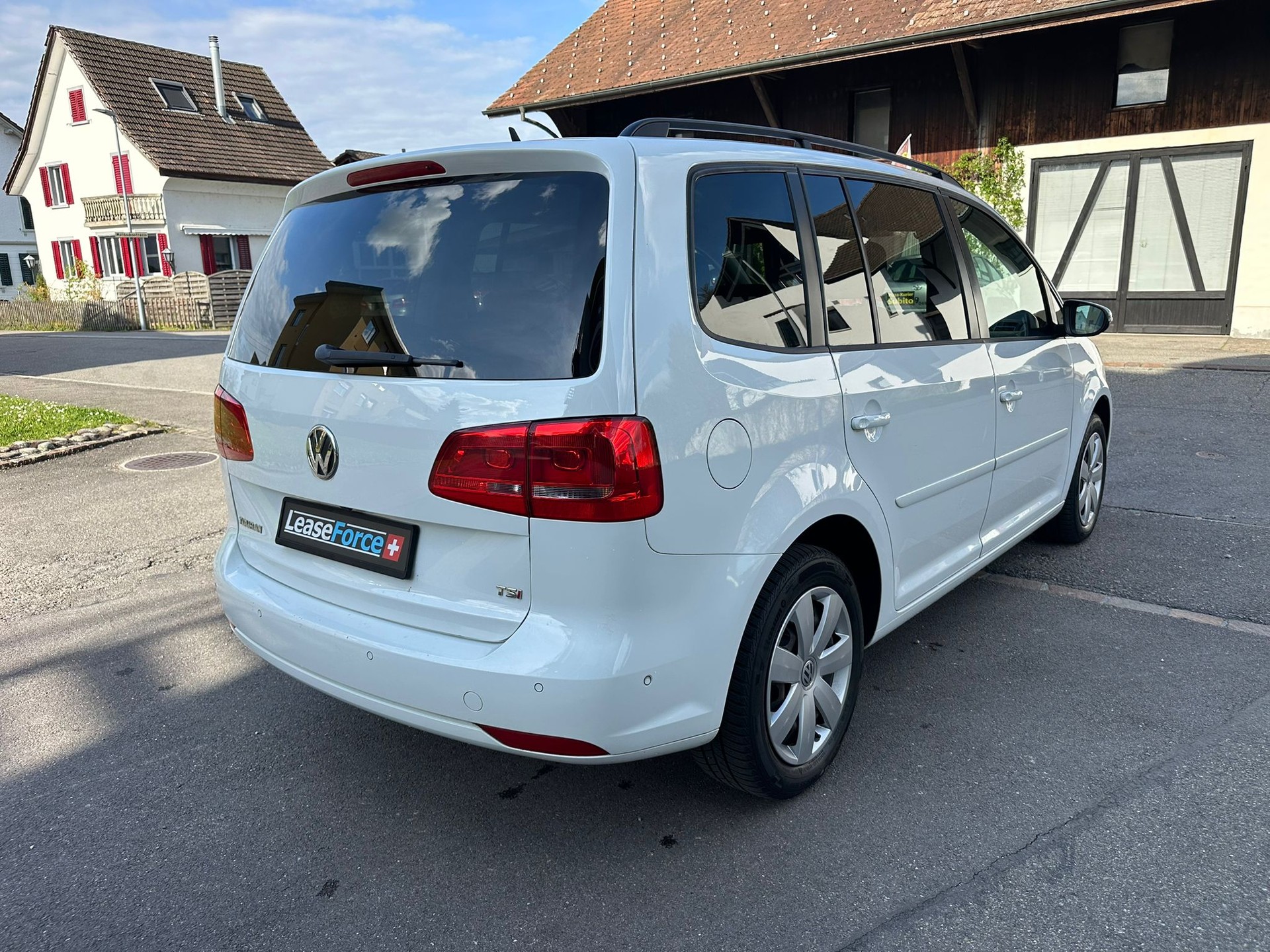 VW Touran 1.4 TSI Comfortline DSG-image-13