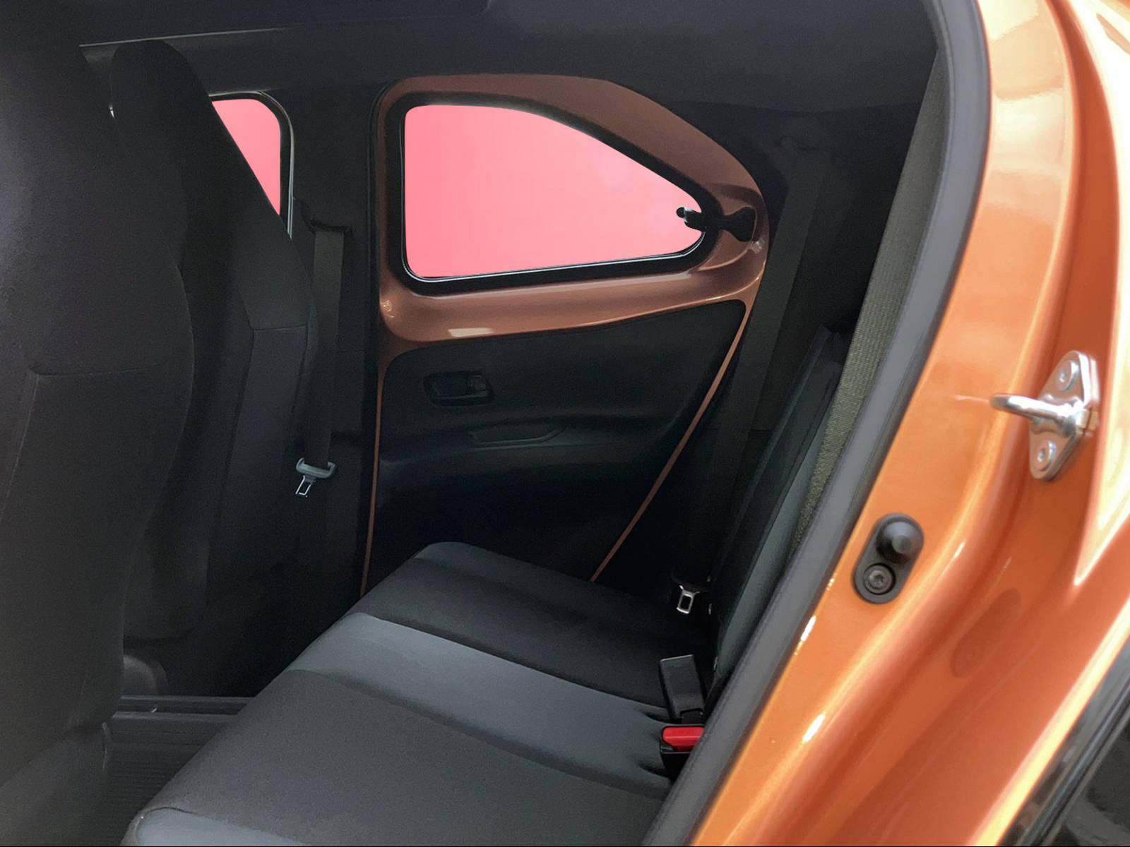 TOYOTA Aygo X 1.5 VVT-i HSD Style-image-8