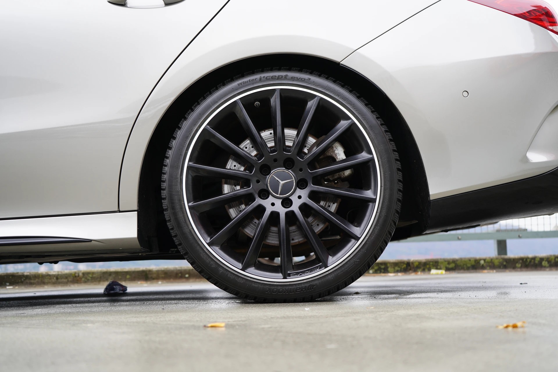MERCEDES-BENZ CLA SHOOTING BRAKE 35 AMG NIGHT 4MATIC 7G-DCT l 306 PS-image-17