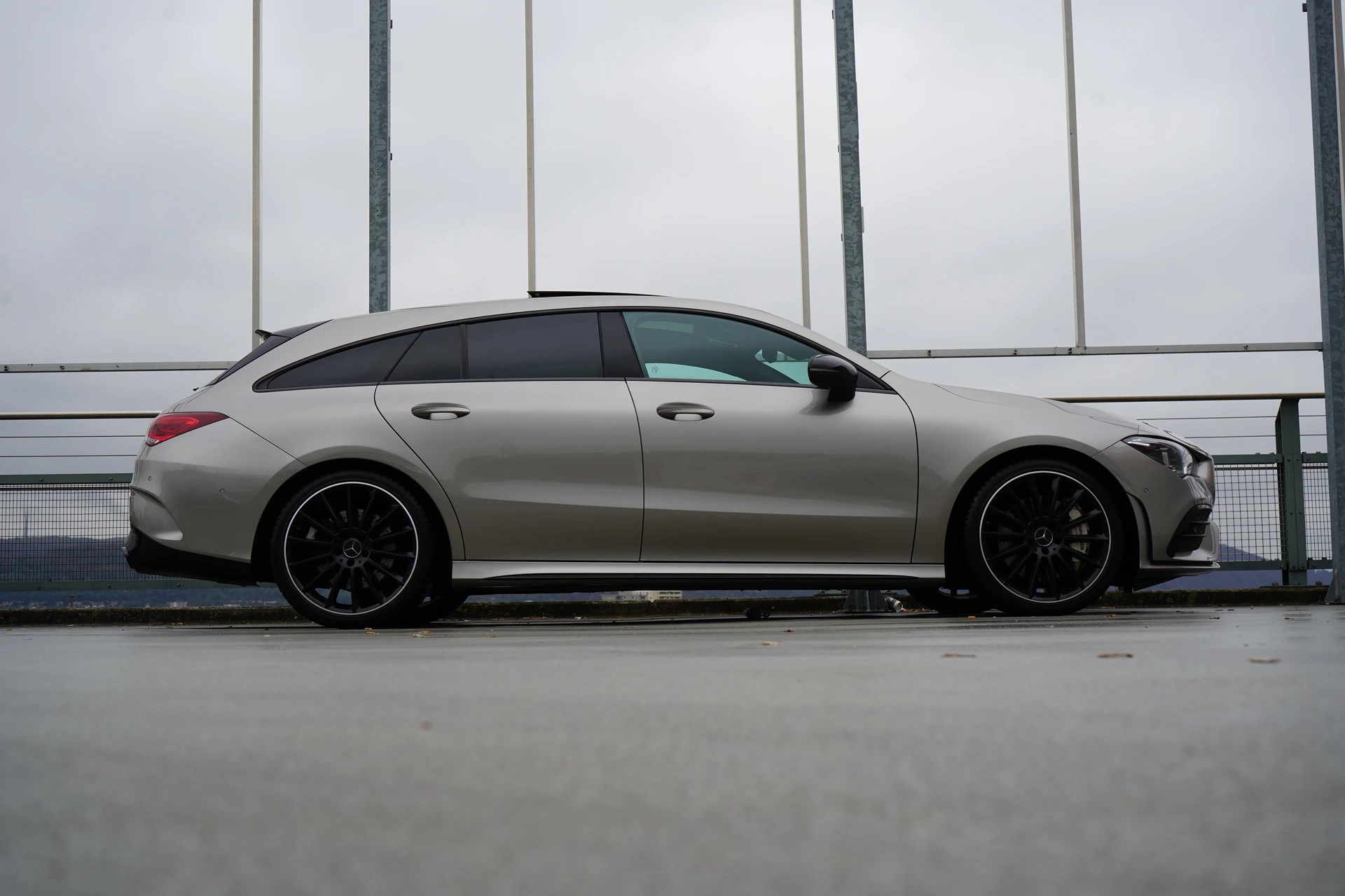 MERCEDES-BENZ CLA SHOOTING BRAKE 35 AMG NIGHT 4MATIC 7G-DCT l 306 PS-image-2