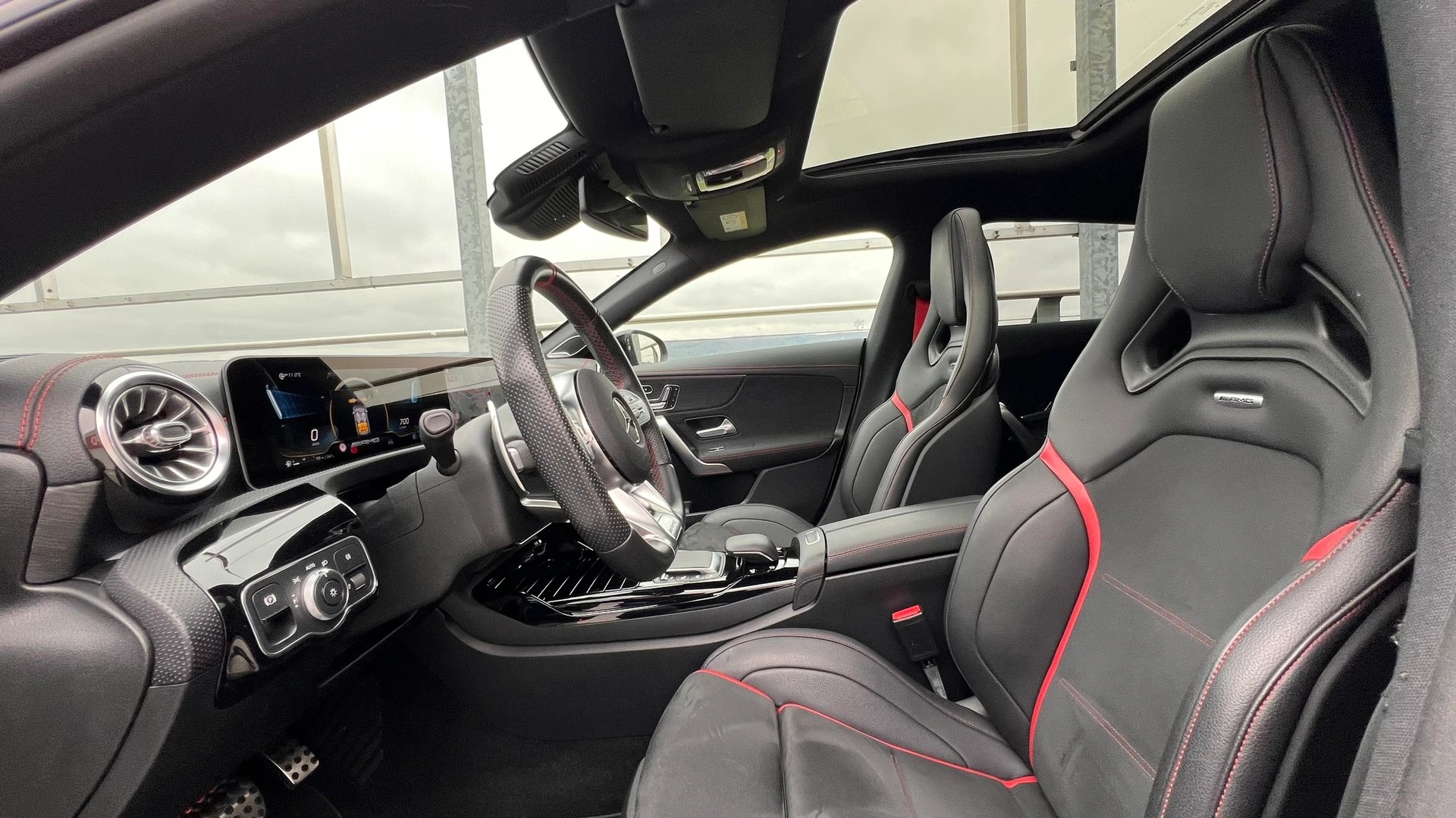 MERCEDES-BENZ CLA SHOOTING BRAKE 35 AMG NIGHT 4MATIC 7G-DCT l 306 PS-image-22