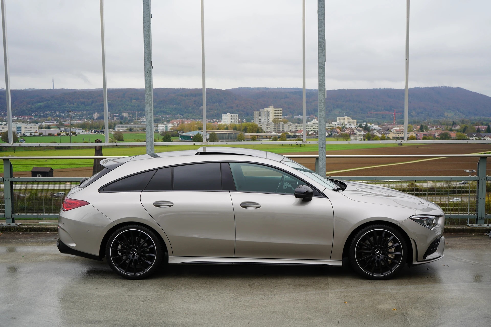 MERCEDES-BENZ CLA SHOOTING BRAKE 35 AMG NIGHT 4MATIC 7G-DCT l 306 PS-image-4