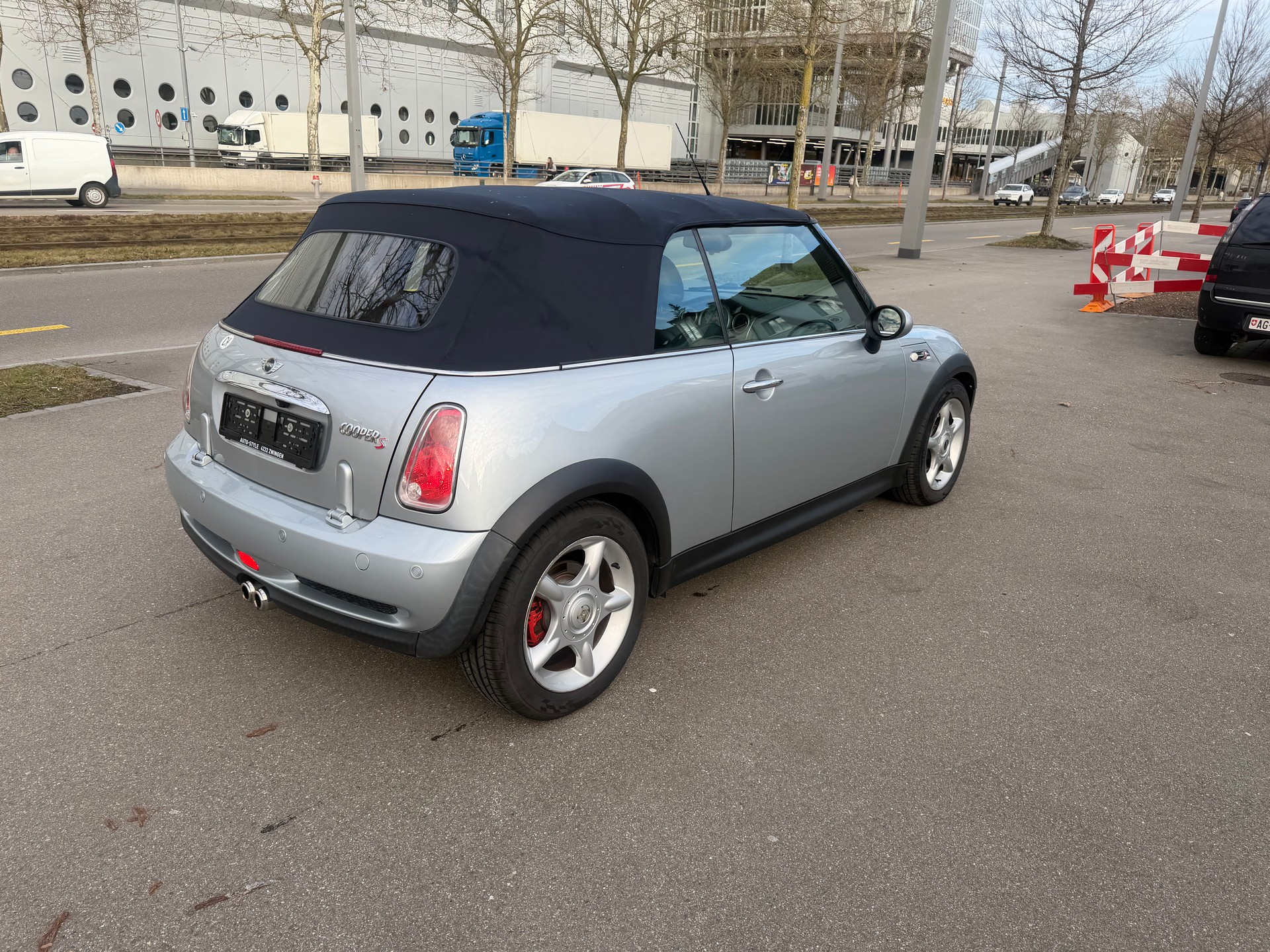 MINI Cooper S Cabriolet-image-6