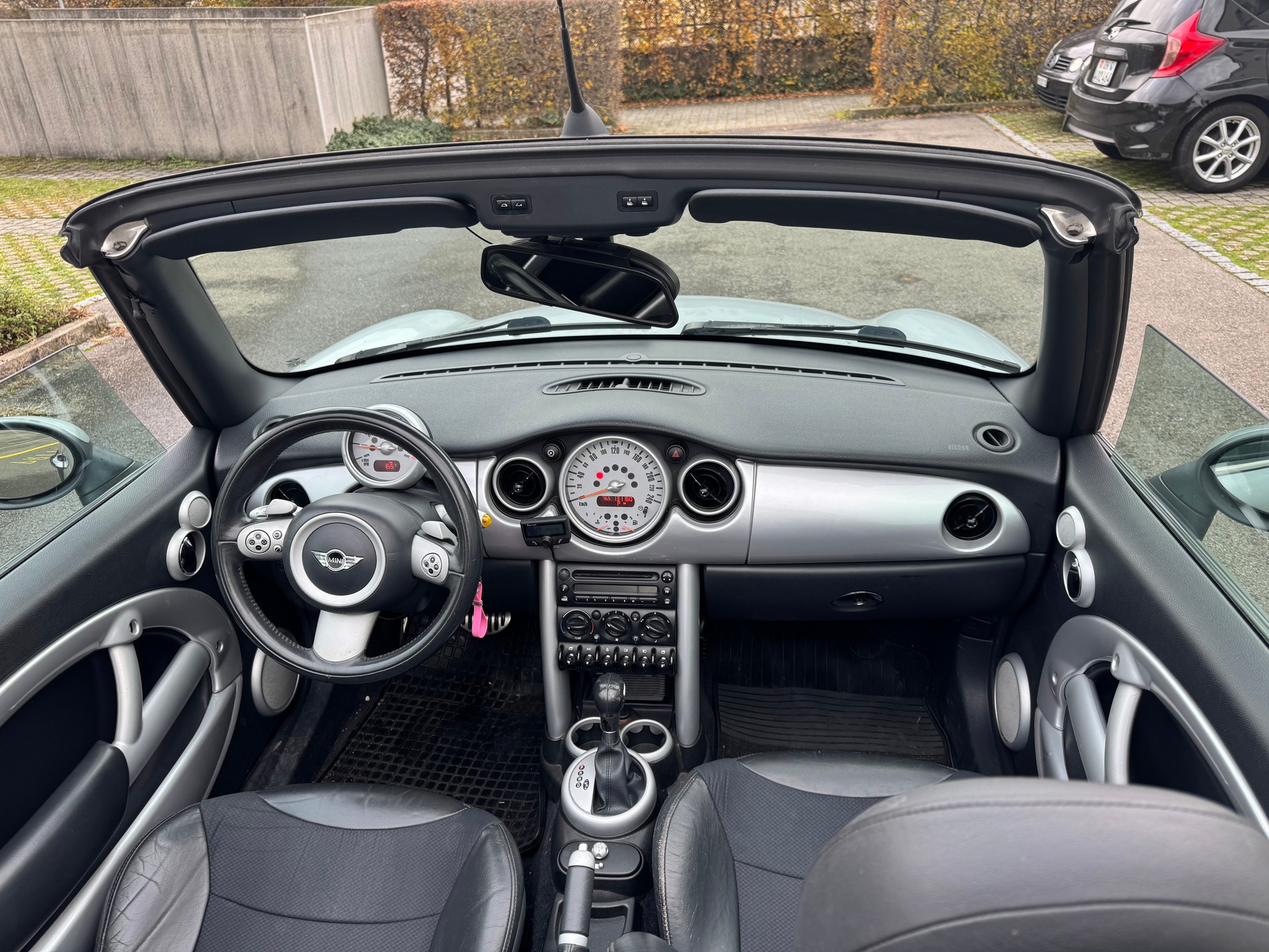 MINI Cooper S Cabriolet-image-9