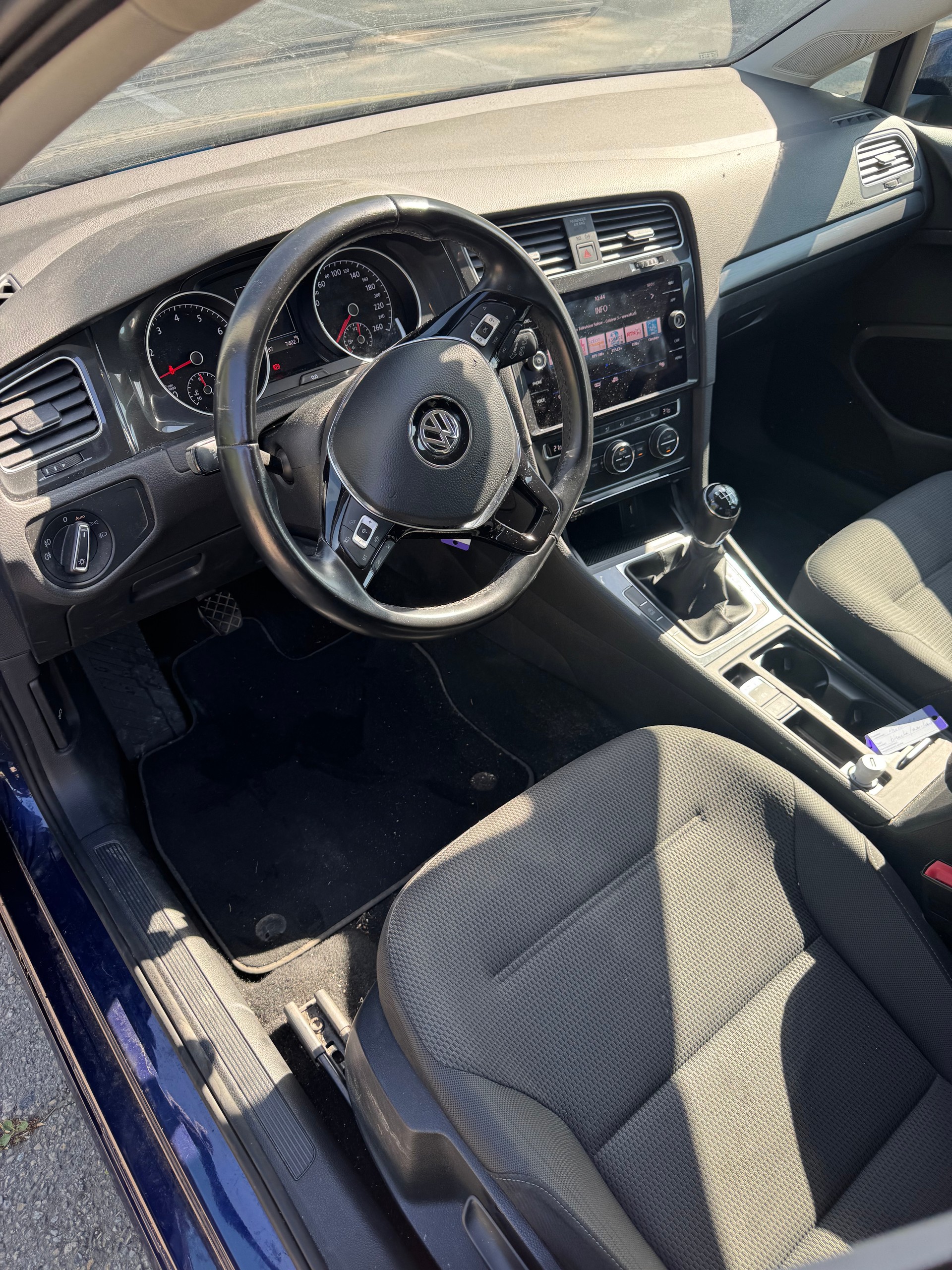 VW Golf 1.0 TSI Swiss Line Plus-image-5
