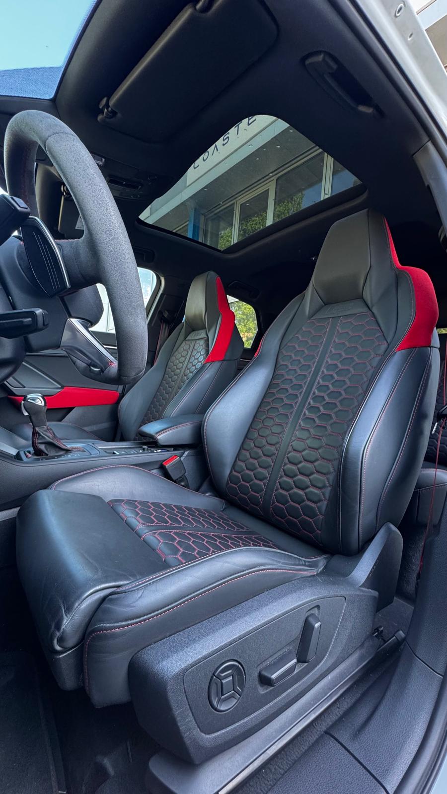 AUDI RS Q3 Sportback quattro S tronic-image-4
