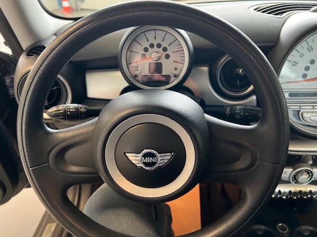 MINI One-image-8