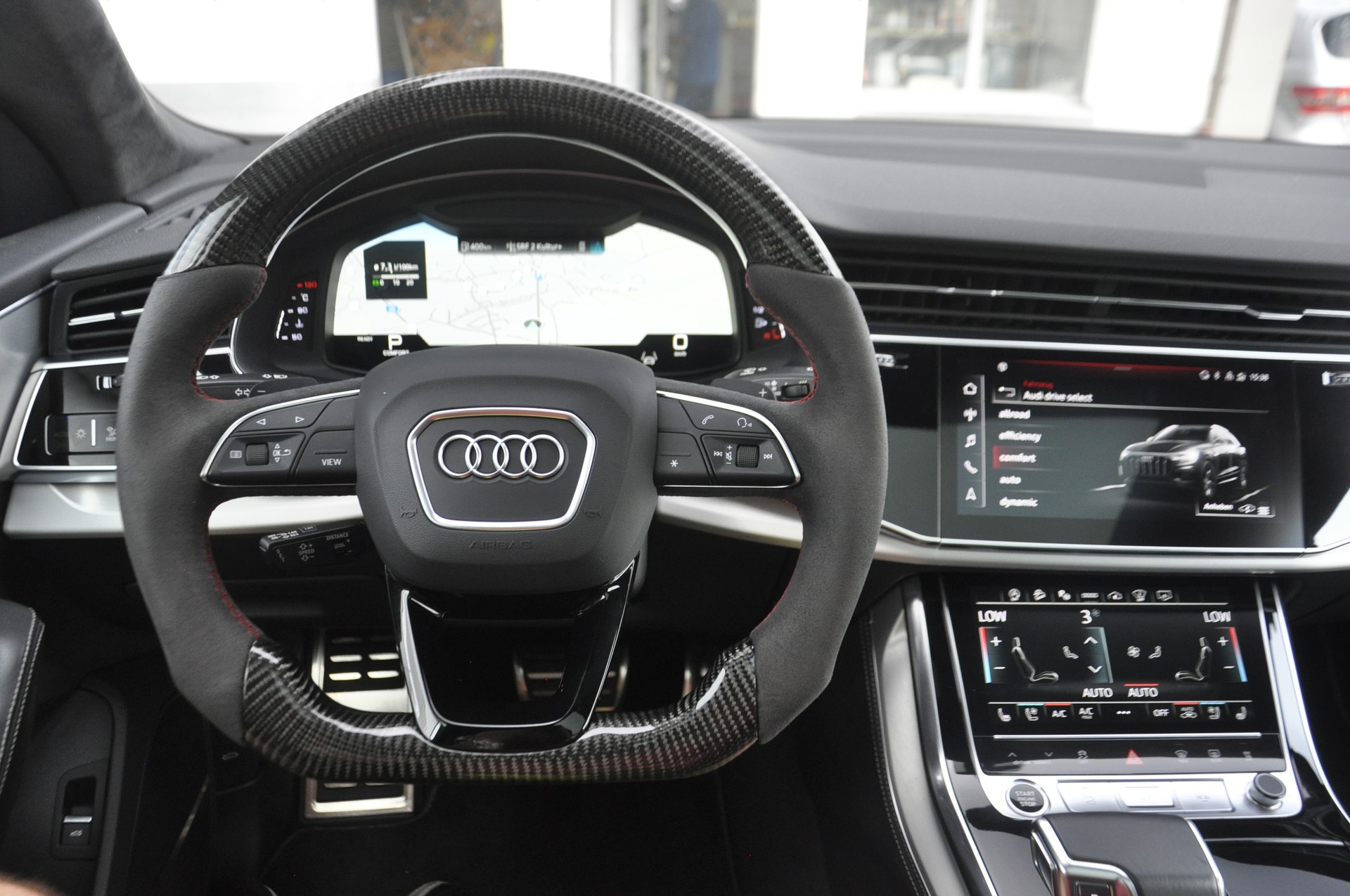 AUDI Q8 50 TDI quattro tiptronic I Anhängerkupplung-image-10