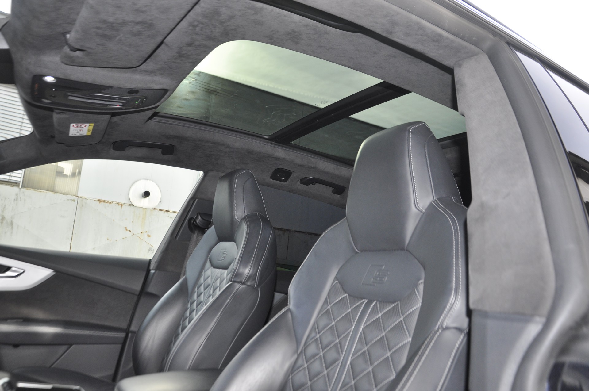 AUDI Q8 50 TDI quattro tiptronic I Anhängerkupplung-image-6