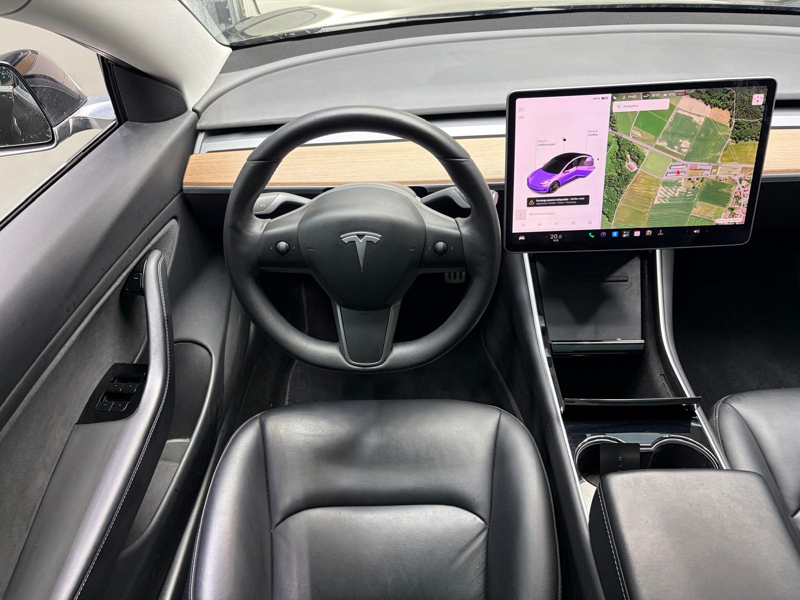 TESLA Model 3 Performance Dual Motor AWD-image-18