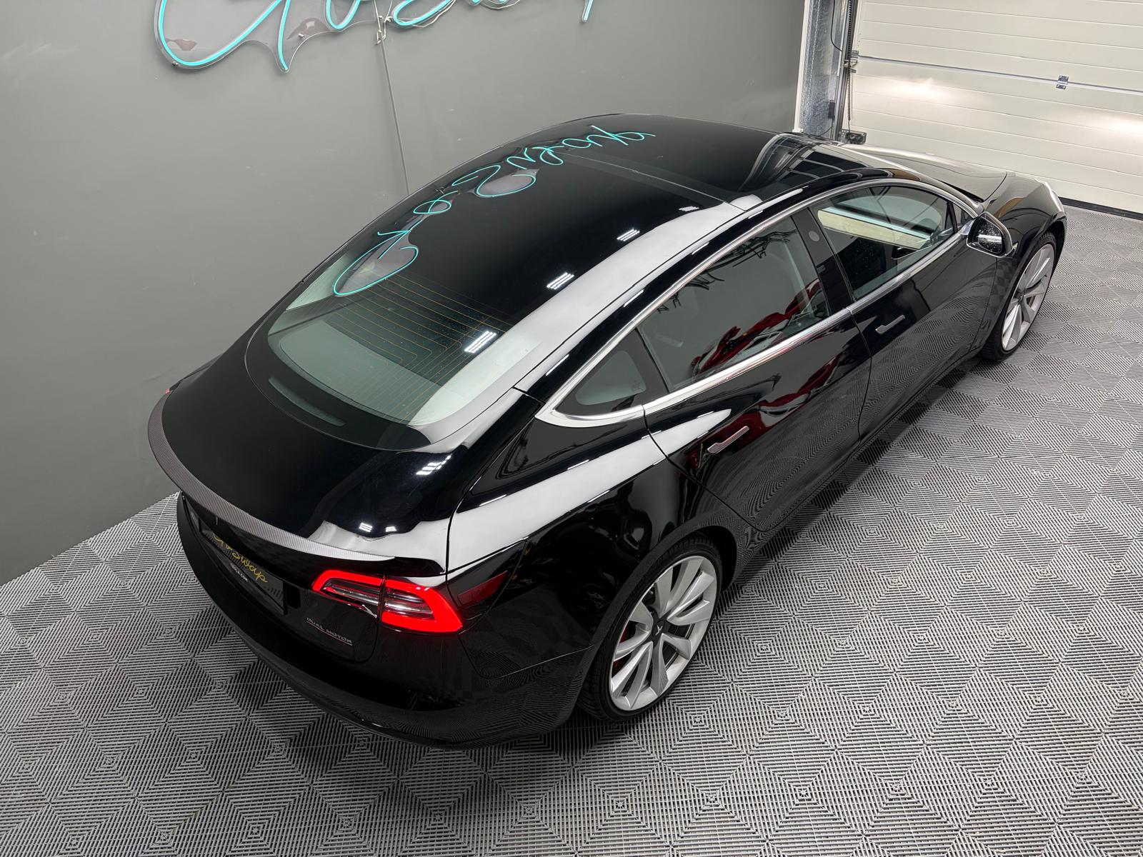 TESLA Model 3 Performance Dual Motor AWD-image-4