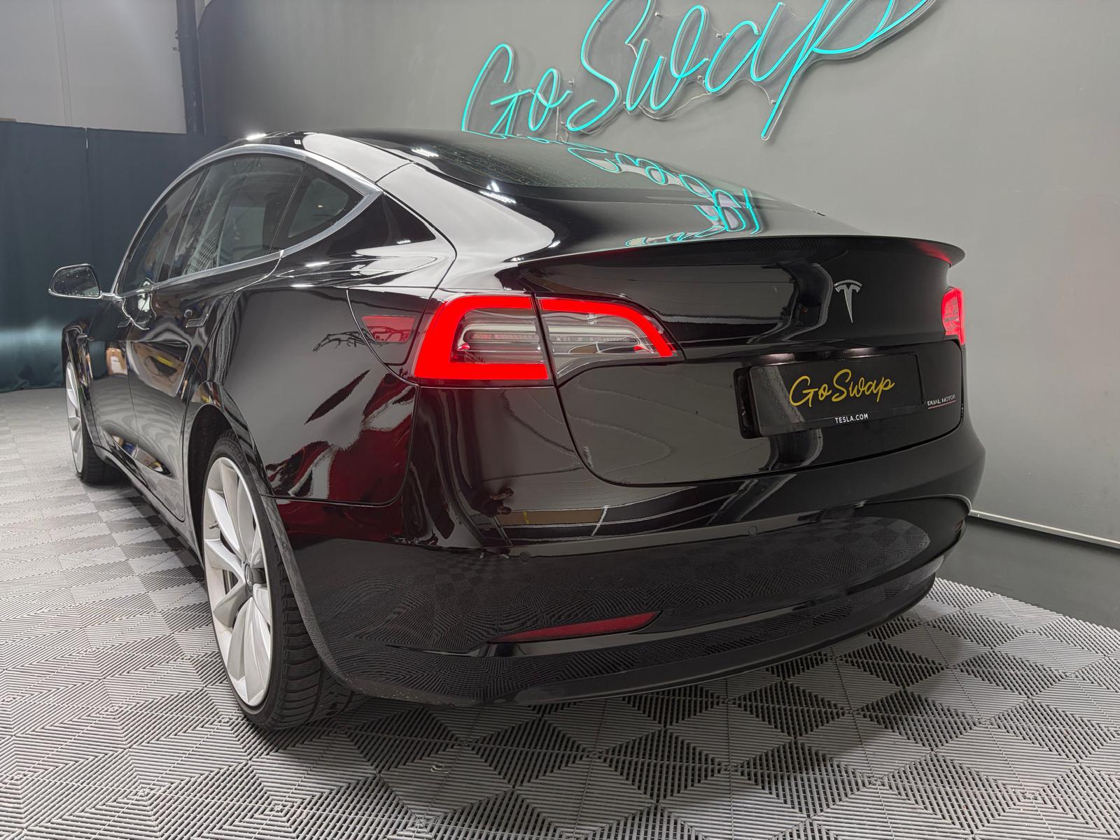 TESLA Model 3 Performance Dual Motor AWD-image-8