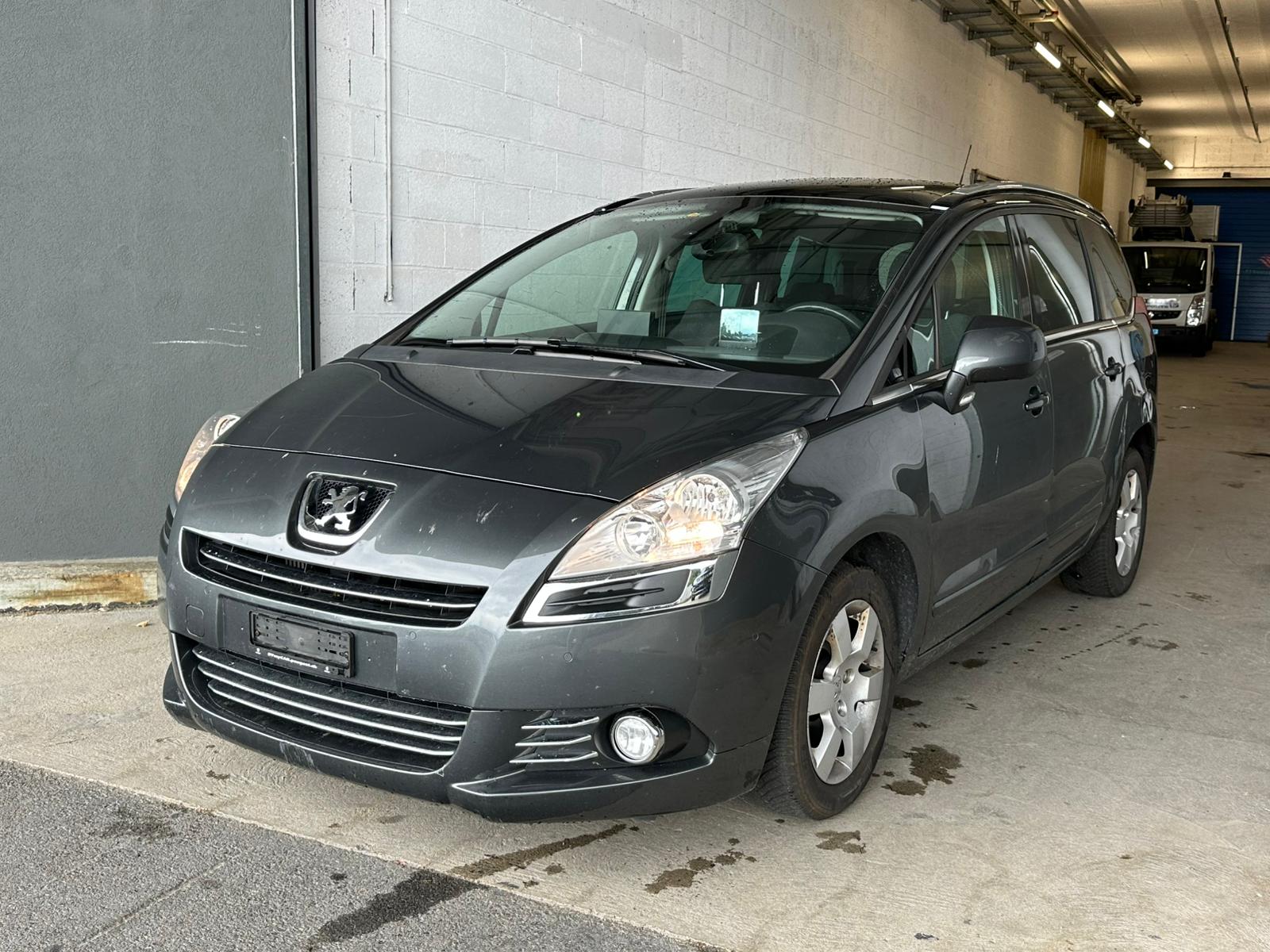 PEUGEOT 5008 1.6 16V T Active-image-0