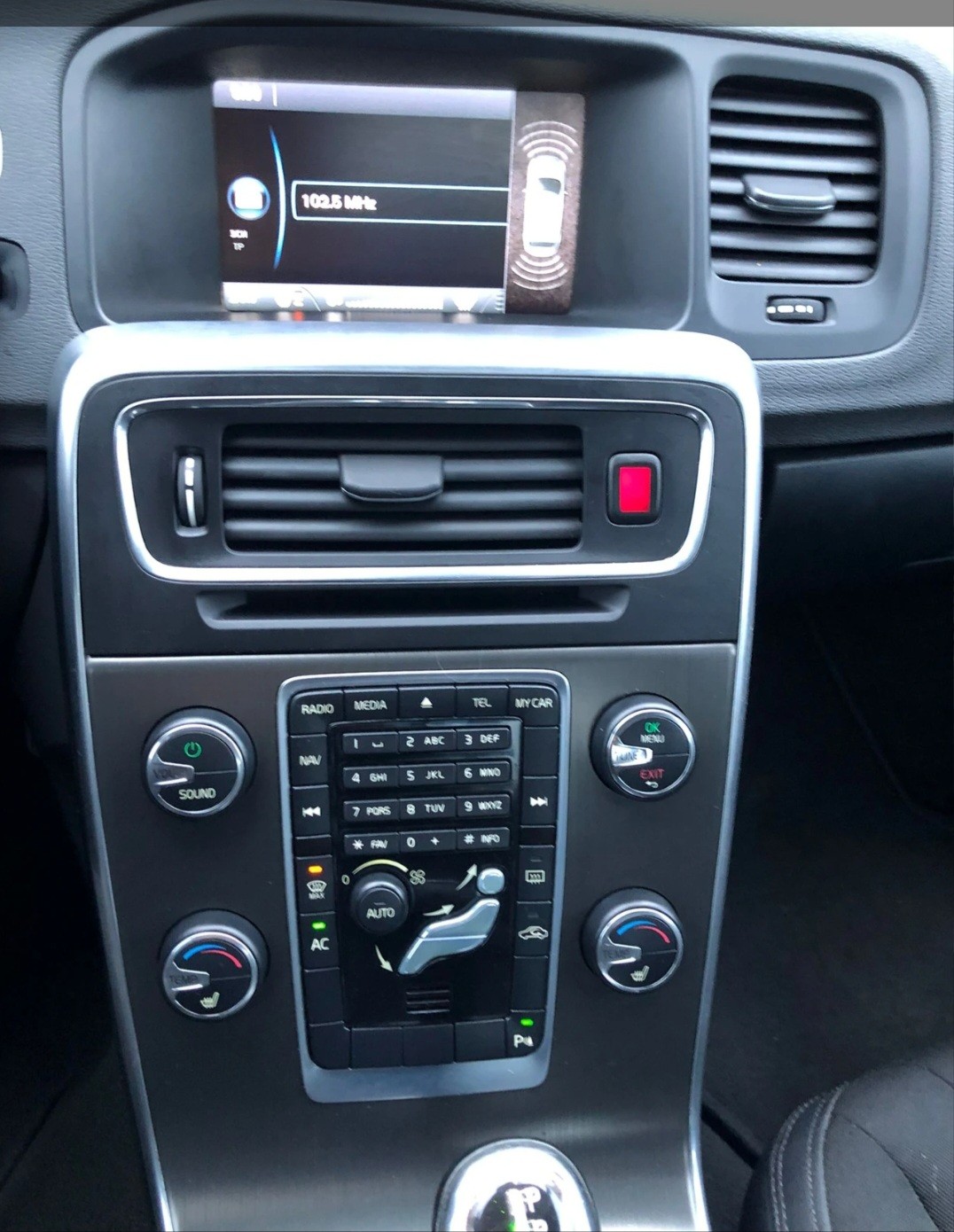 VOLVO S60 T4 Kinetic Powershift-image-6