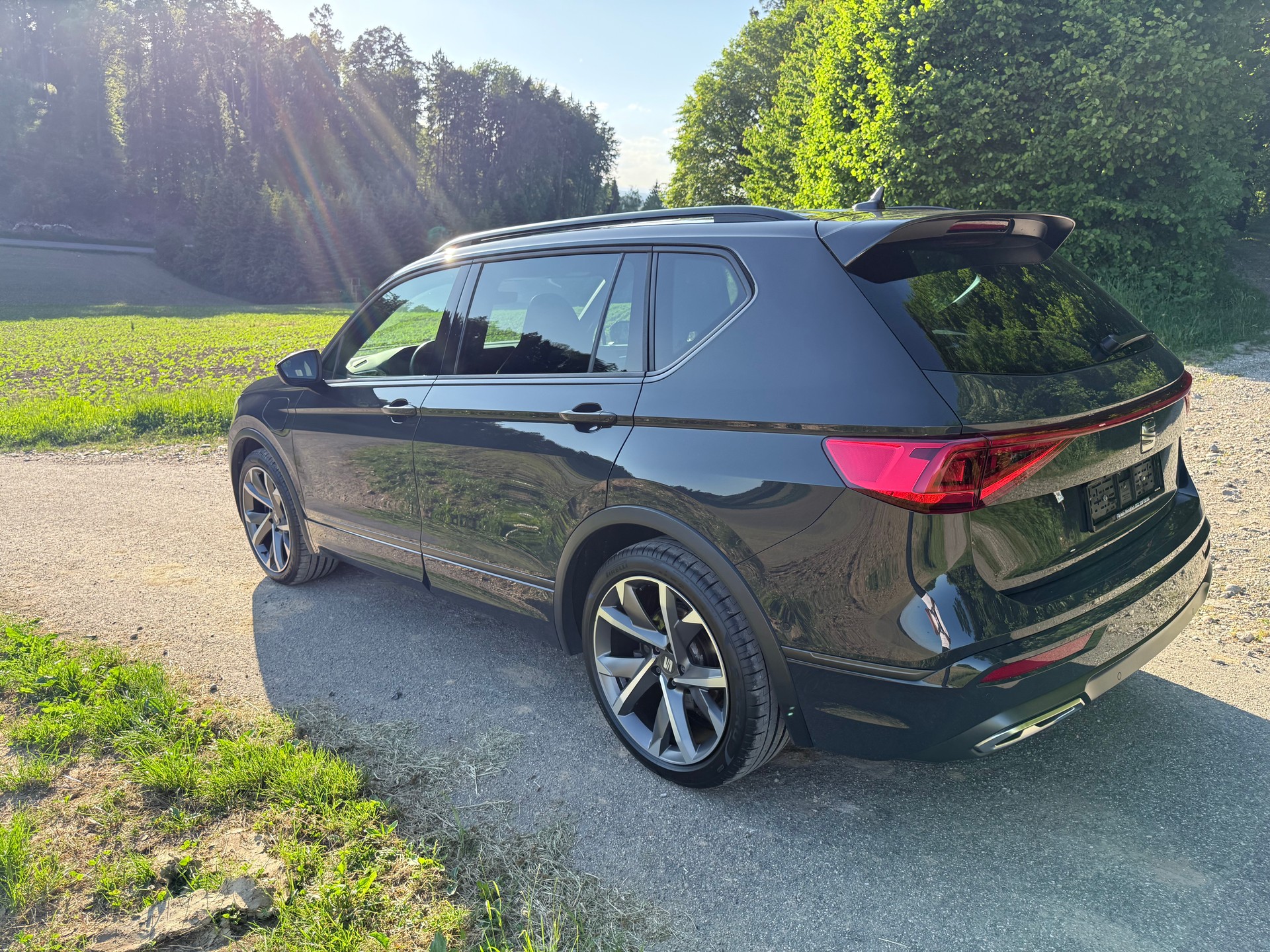 SEAT 1.4 eHybrid FR DSG-image-1