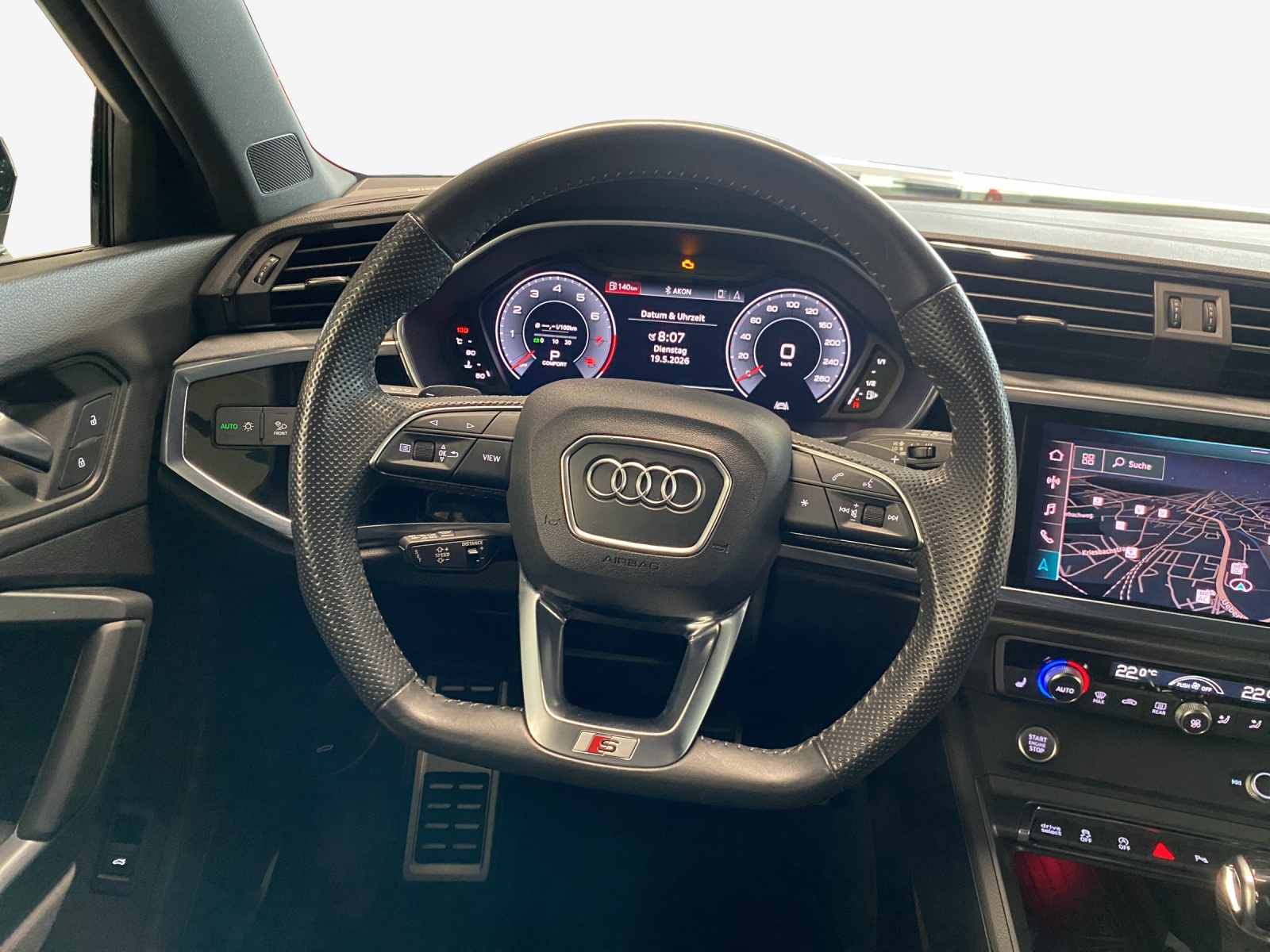 AUDI Q3 Sportback 45 TFSI S line quattro S-tronic-image-9