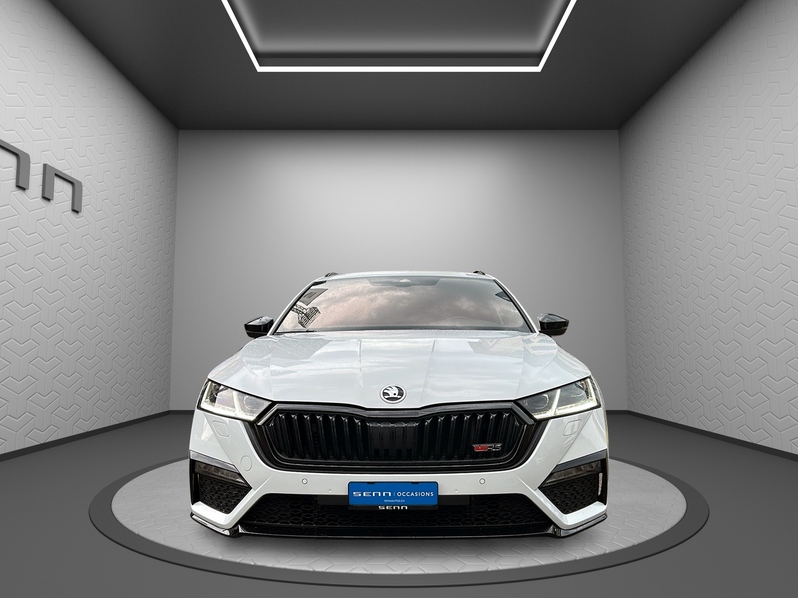 SKODA Octavia Combi 2.0 TSI DSG RS-image-1