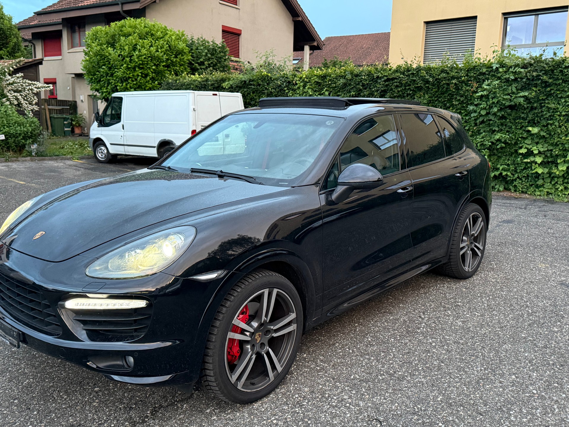 PORSCHE Cayenne GTS-image-4