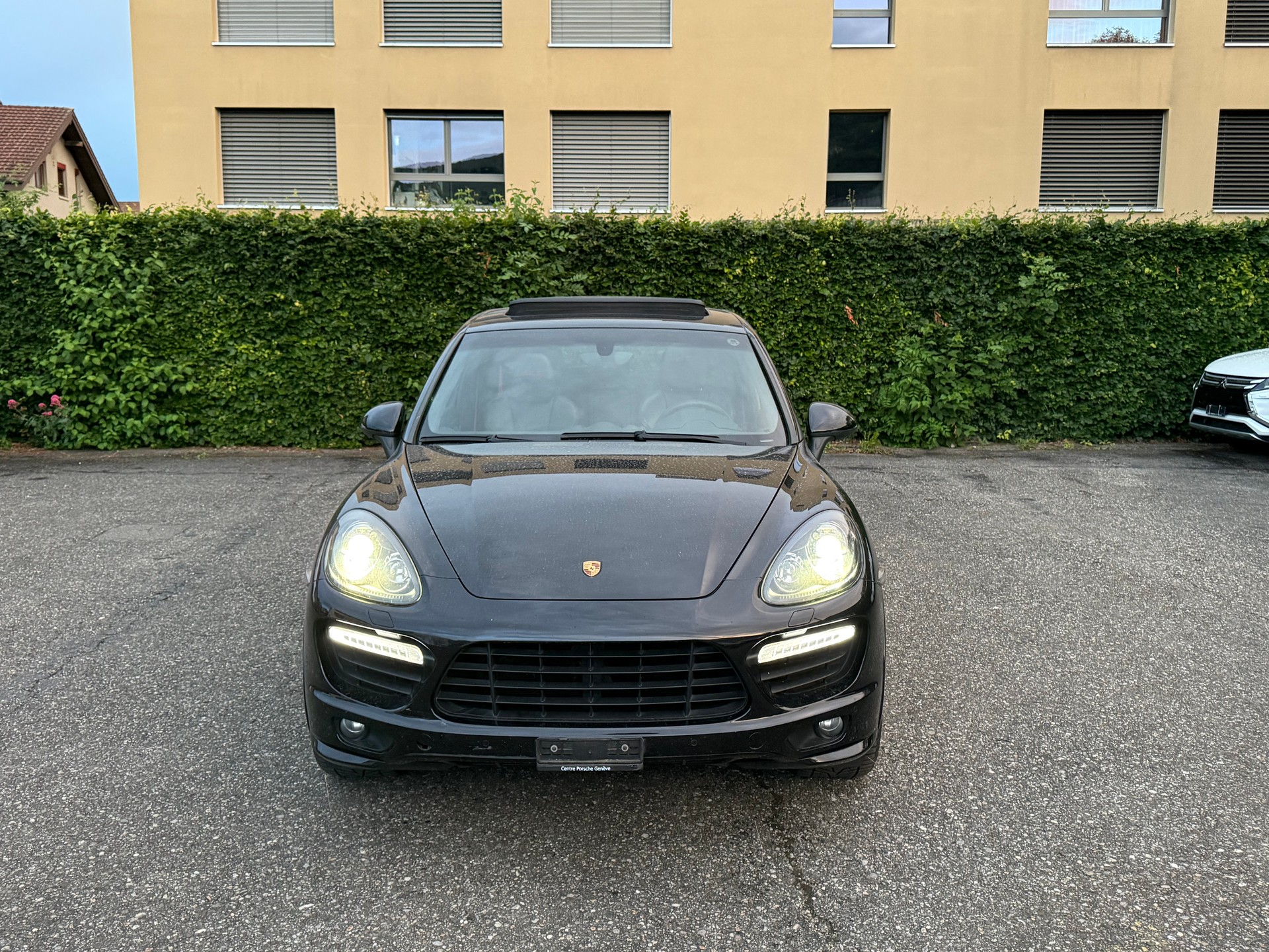 PORSCHE Cayenne GTS-image-5