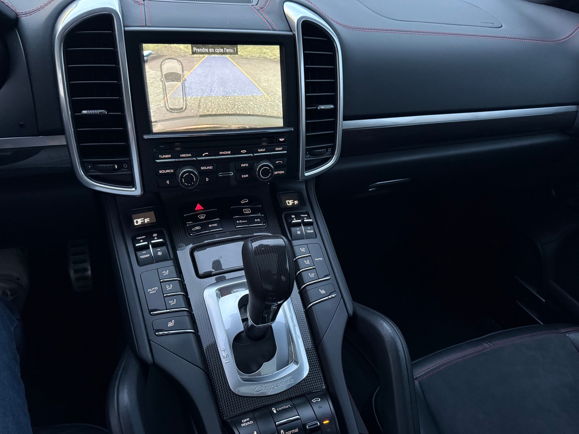 PORSCHE Cayenne GTS-image-15