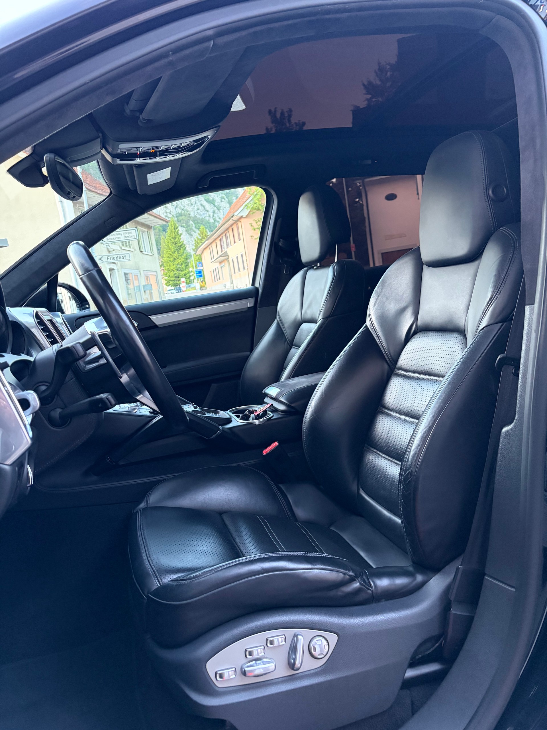 PORSCHE Cayenne GTS-image-6