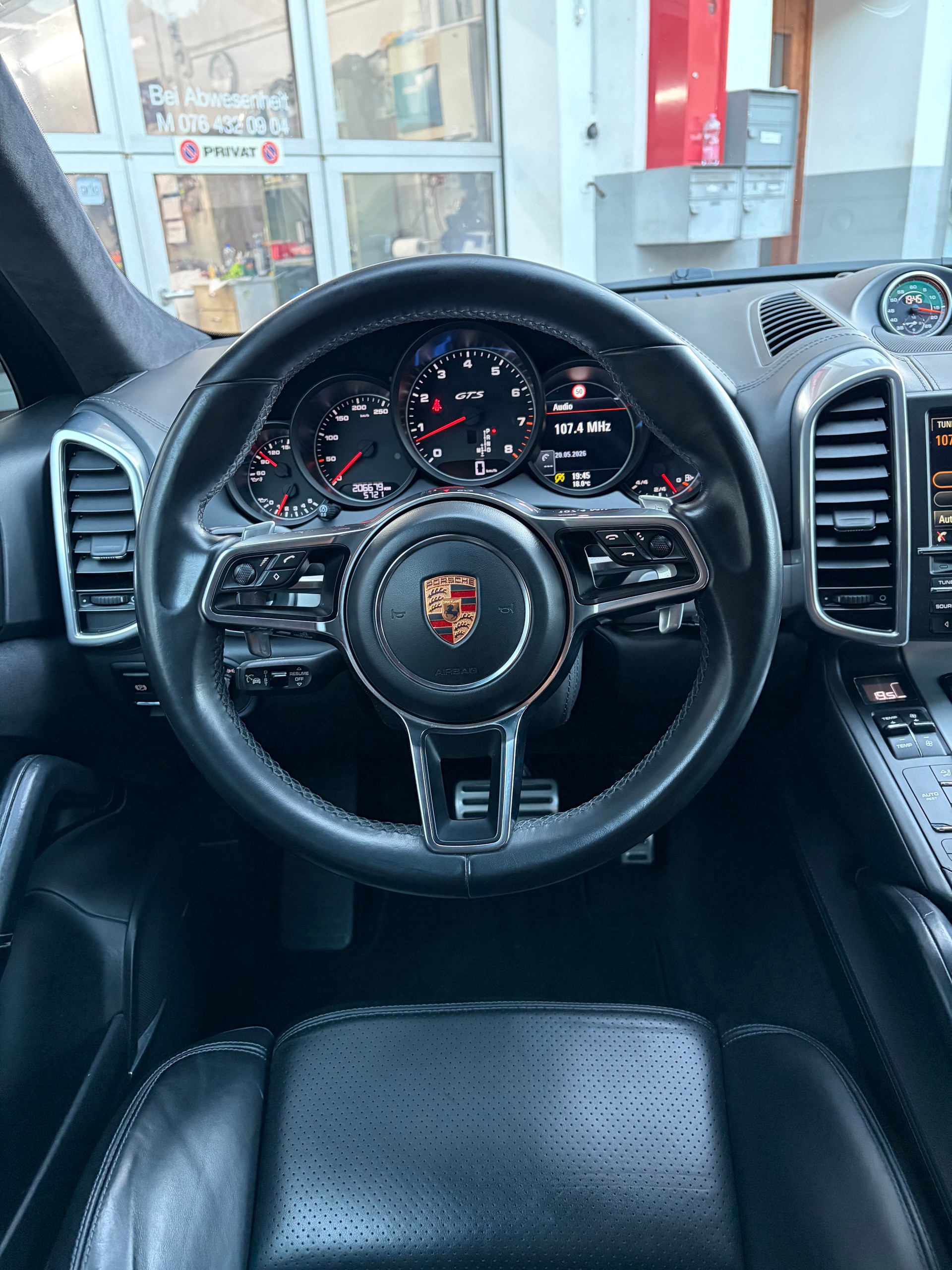 PORSCHE Cayenne GTS-image-12