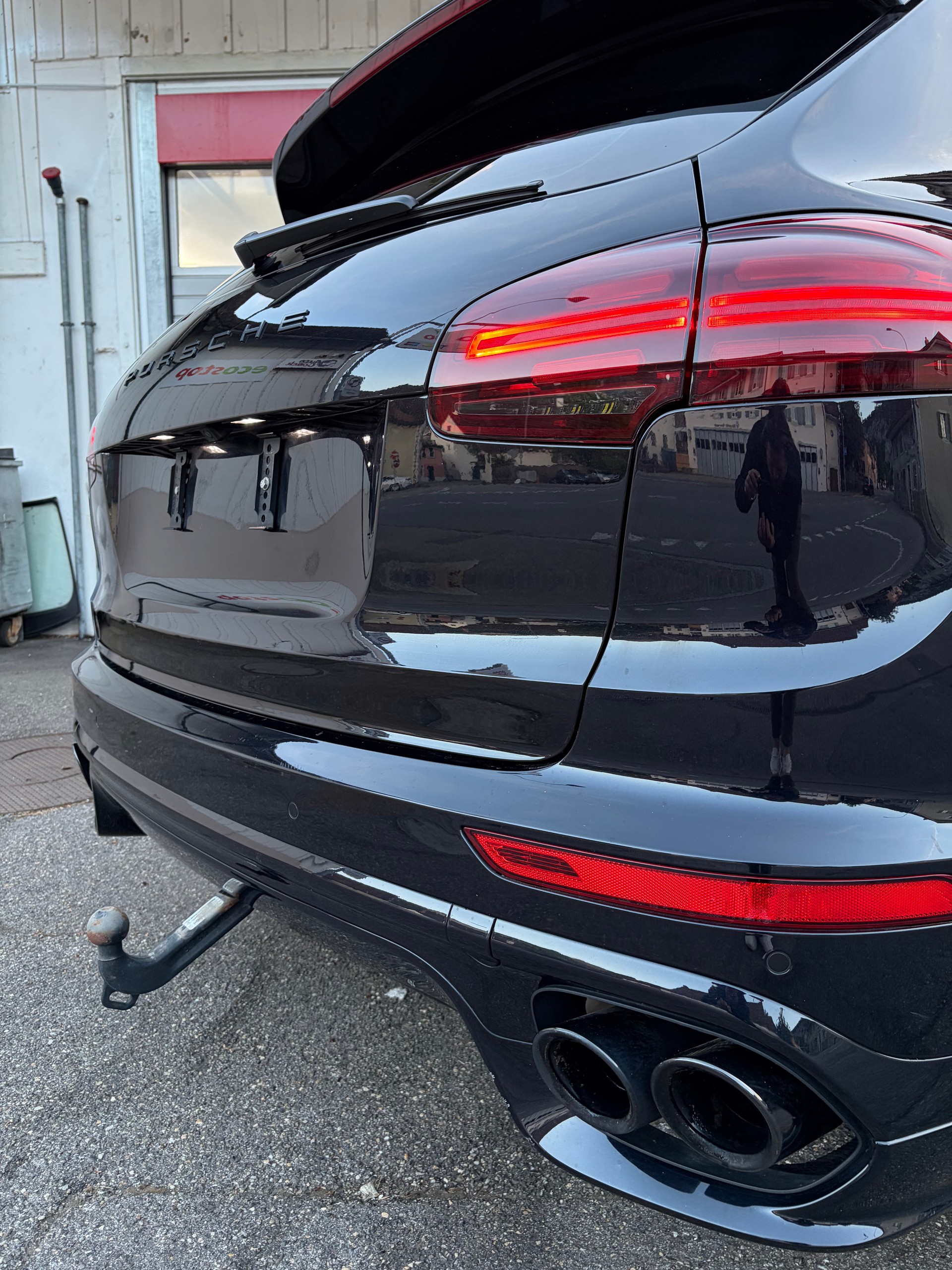 PORSCHE Cayenne GTS-image-4