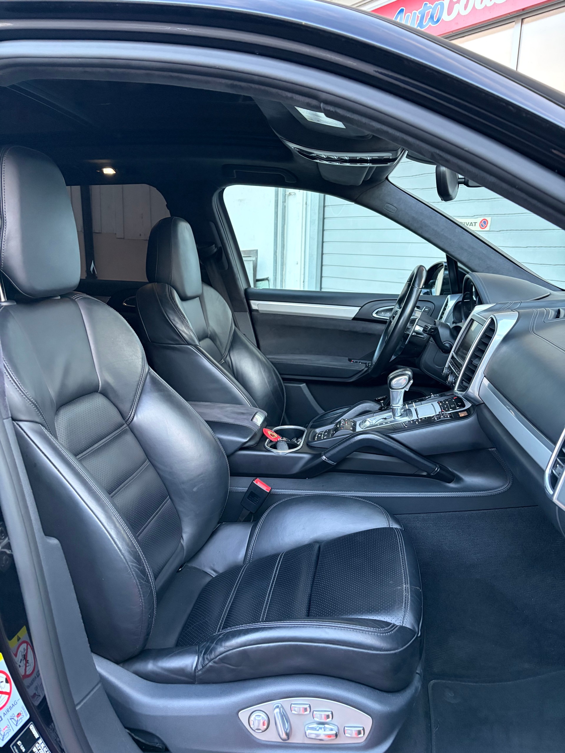 PORSCHE Cayenne GTS-image-8
