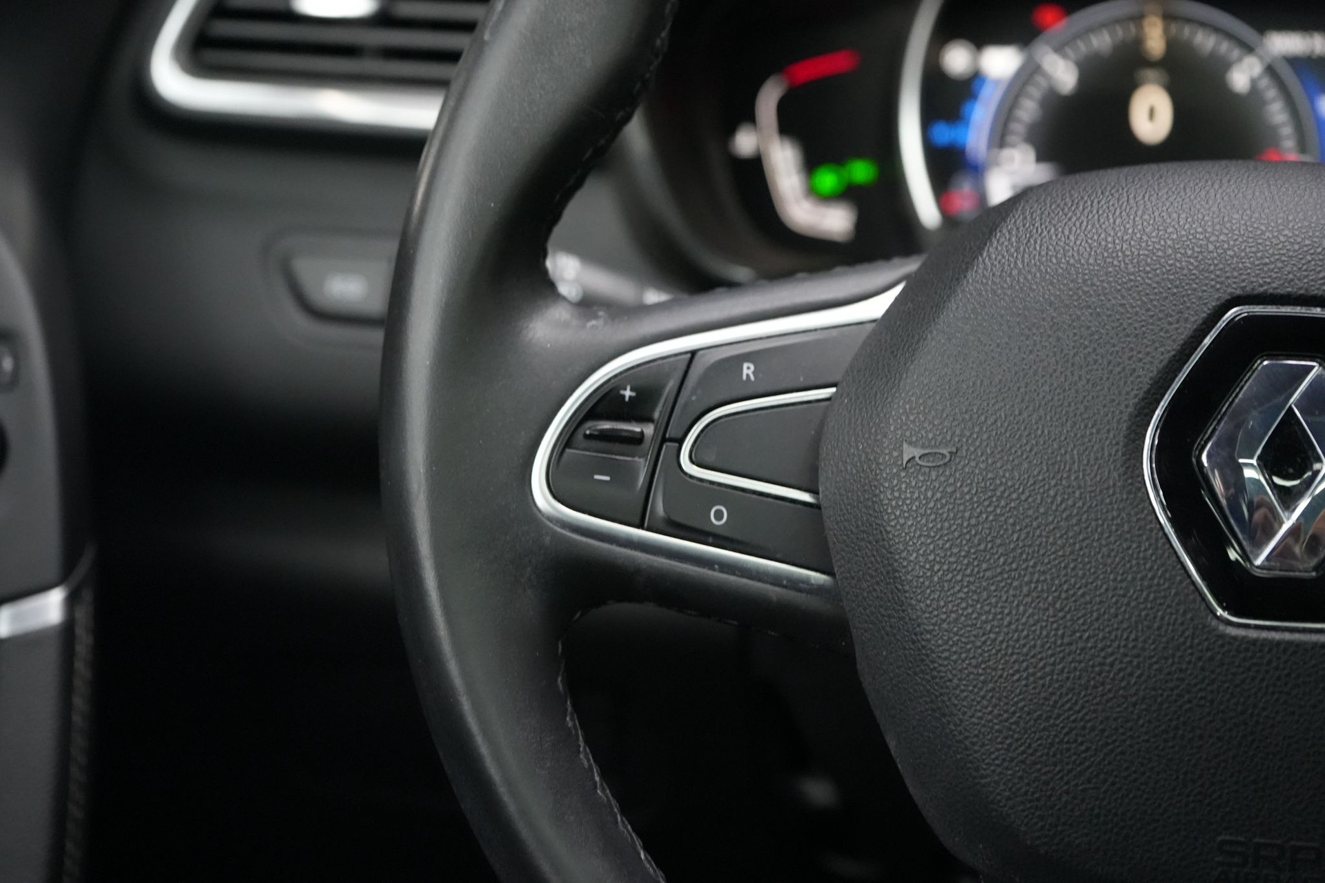 RENAULT Kadjar 1.5 dCi Bose EDC-image-9