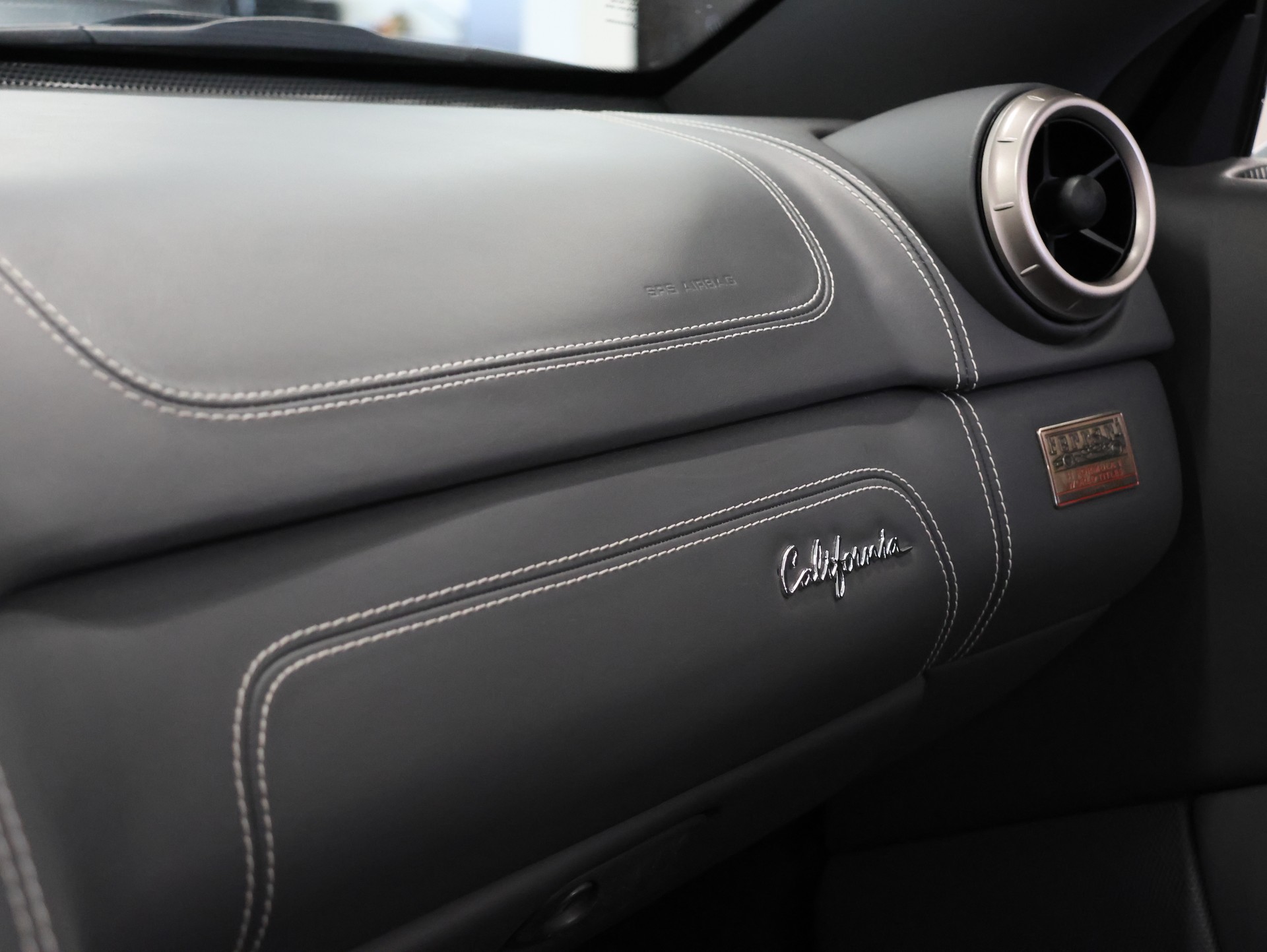 FERRARI California 4.3 V8 *Carplay* *Kein OPF*-image-32