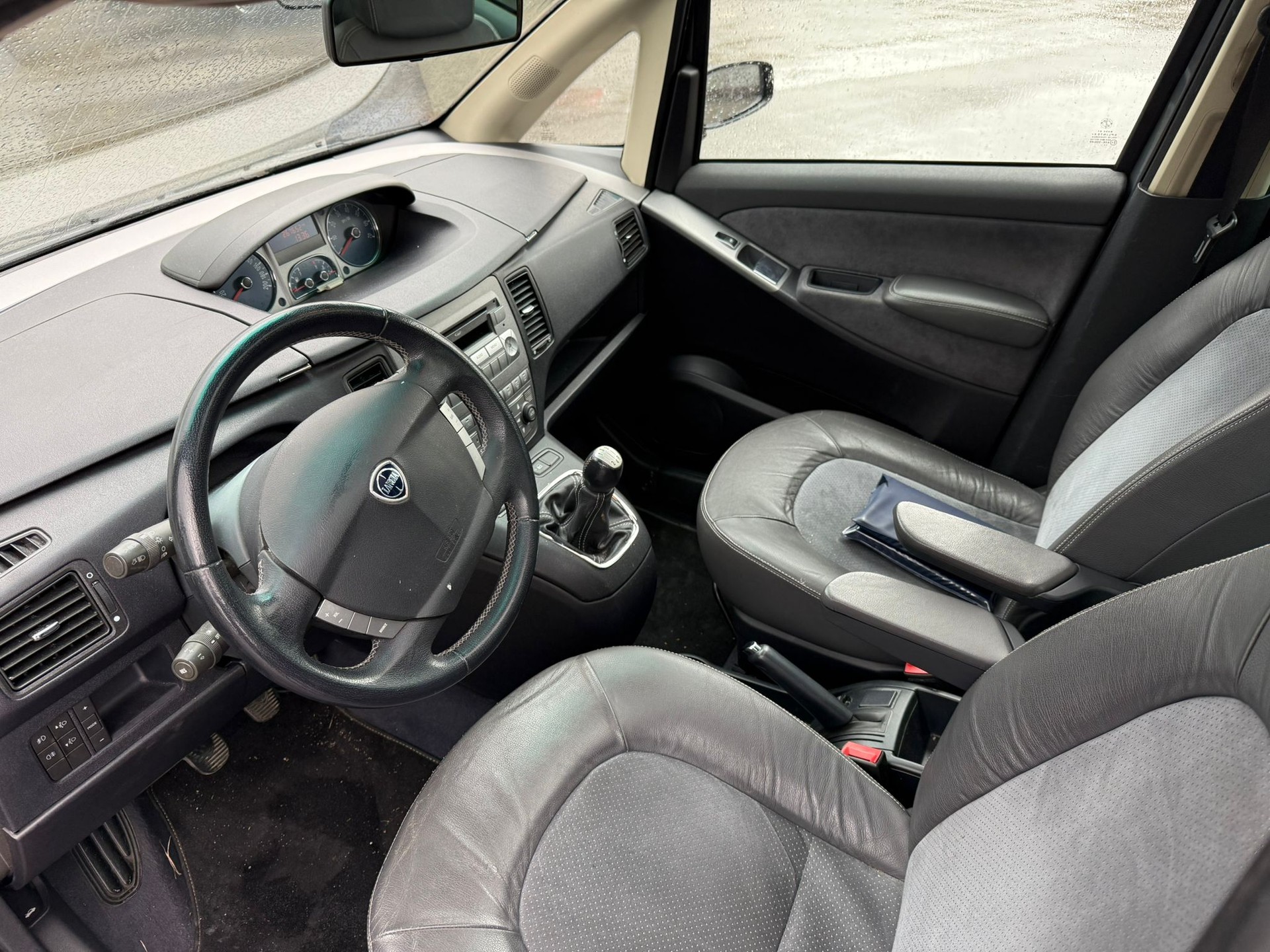 LANCIA Musa 1.9 JTD Platino-image-8