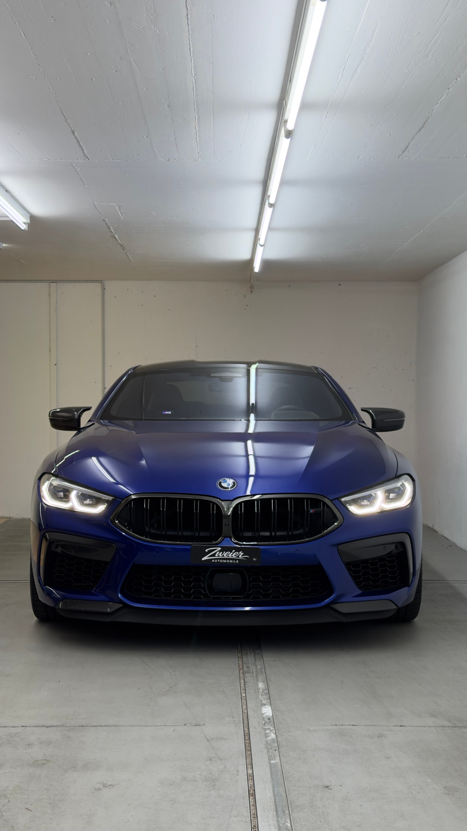 BMW M8 xDrive Steptronic M Competition-image-4