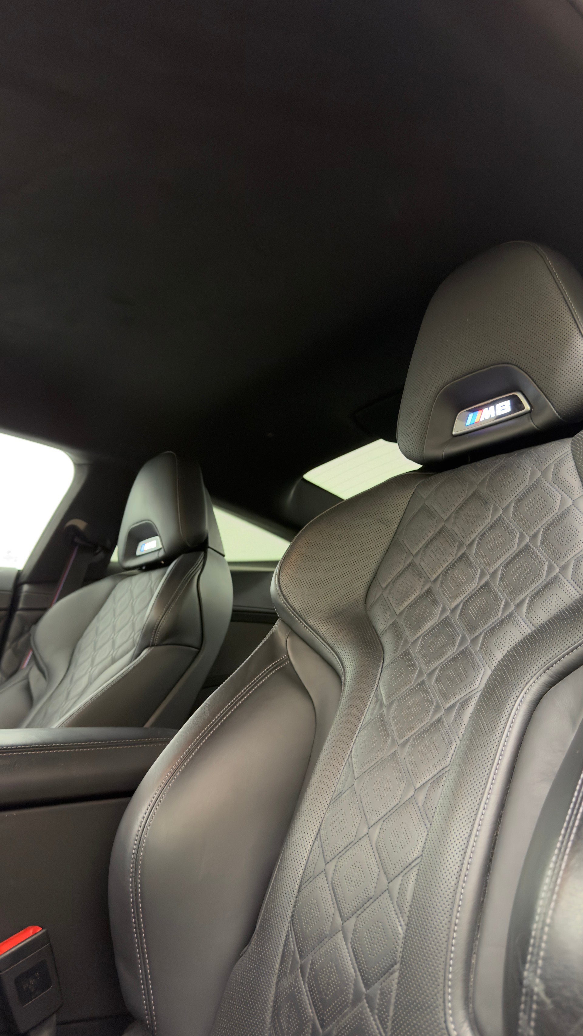 BMW M8 xDrive Steptronic M Competition-image-9