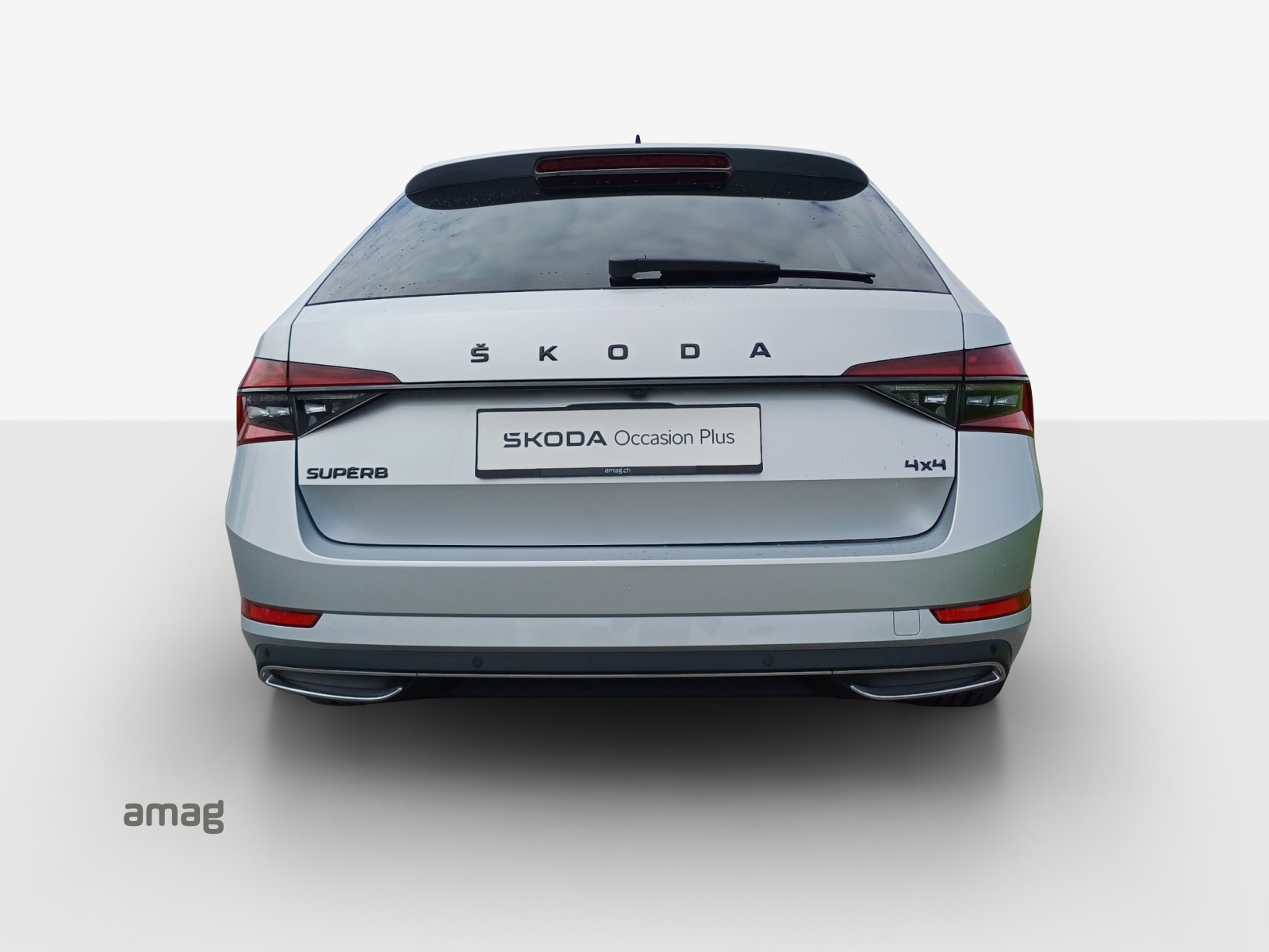 SKODA Superb Combi 2.0 TDi SportLine 4x4 DSG-image-3