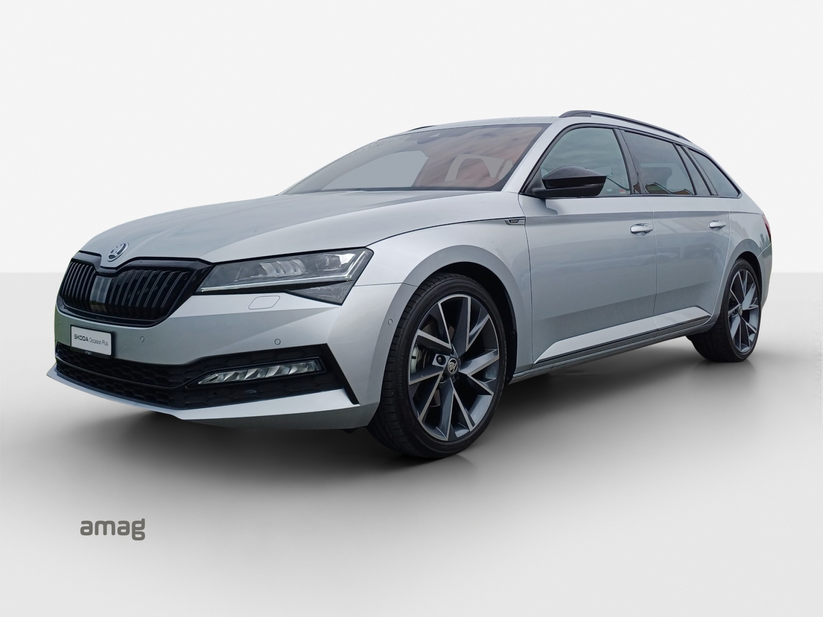 SKODA Superb Combi 2.0 TDi SportLine 4x4 DSG-image-0