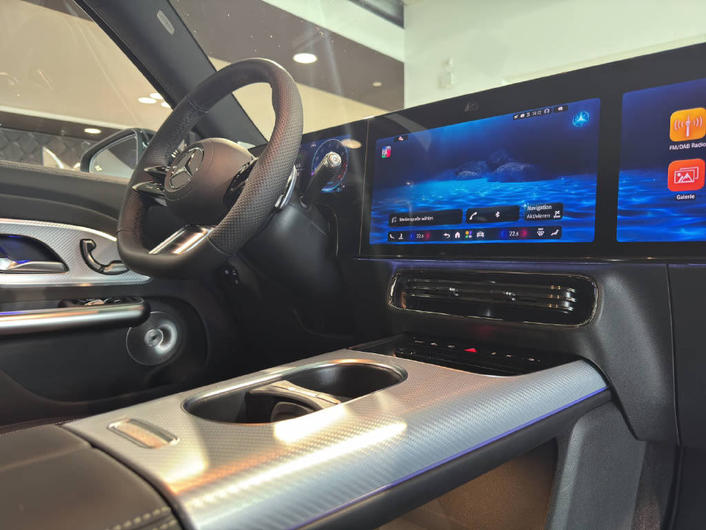 MERCEDES-BENZ GLB 220 AMG Line 4Matic-image-10