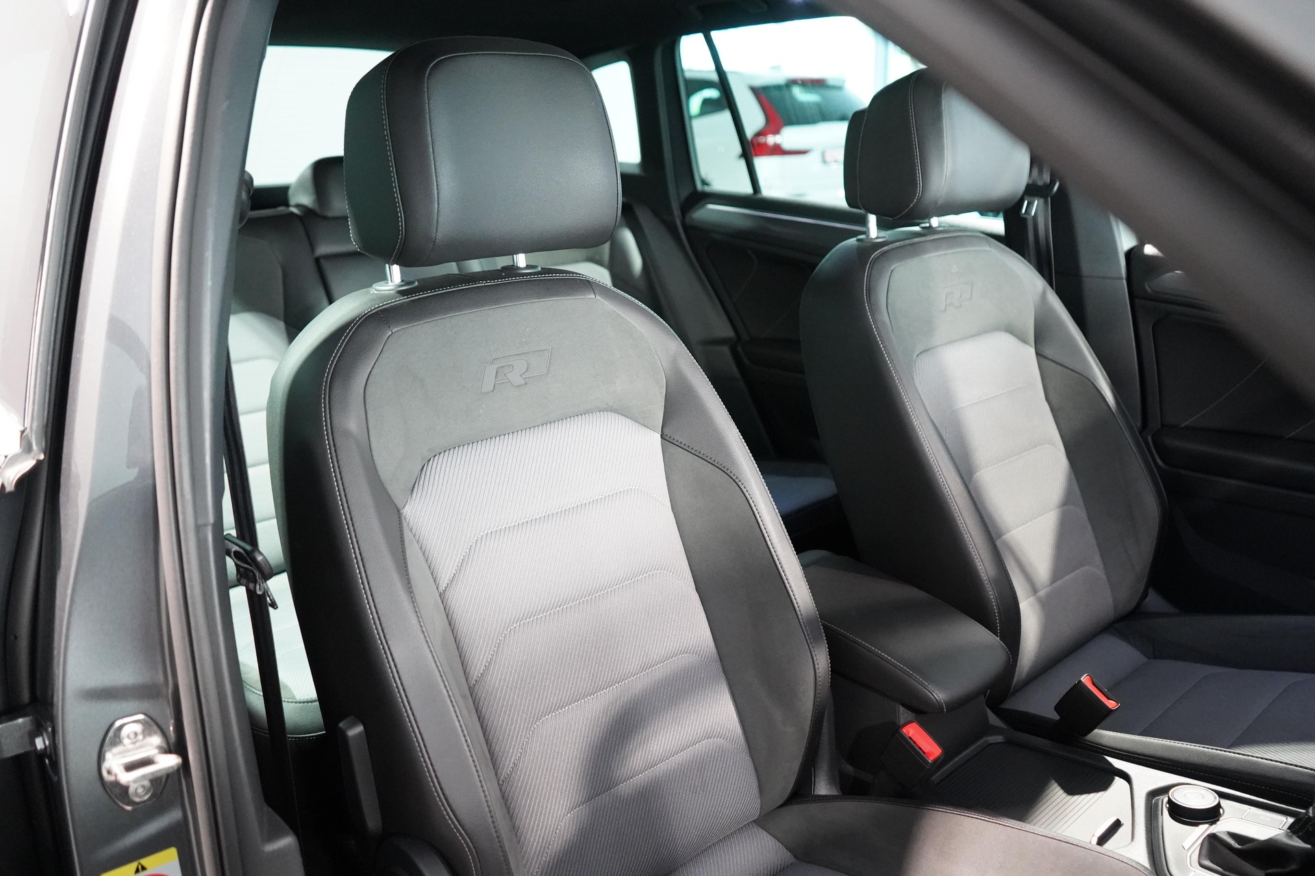 VW Tiguan 2.0 TSI Highline 4Motion DSG-image-6