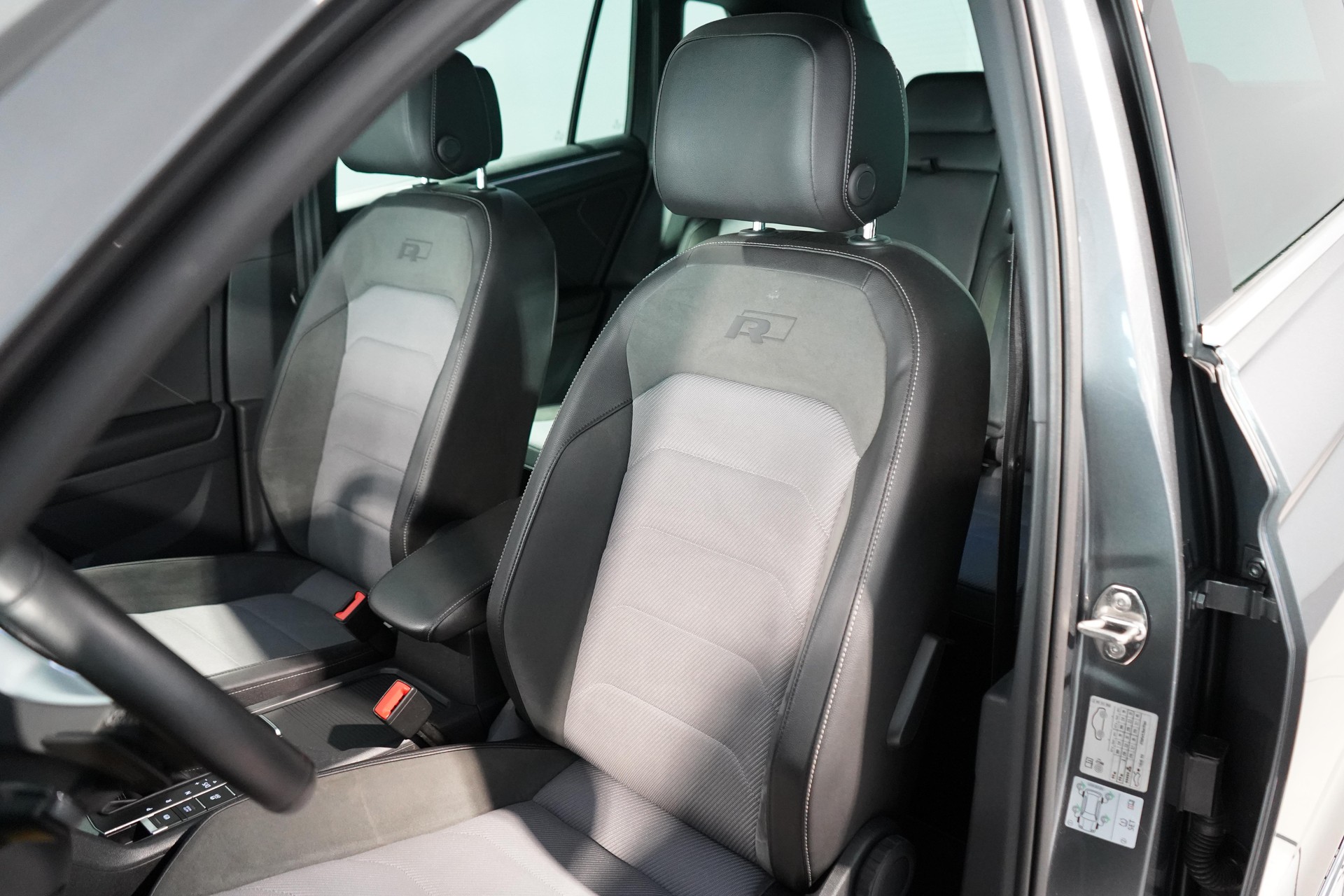 VW Tiguan 2.0 TSI Highline DSG-image-5