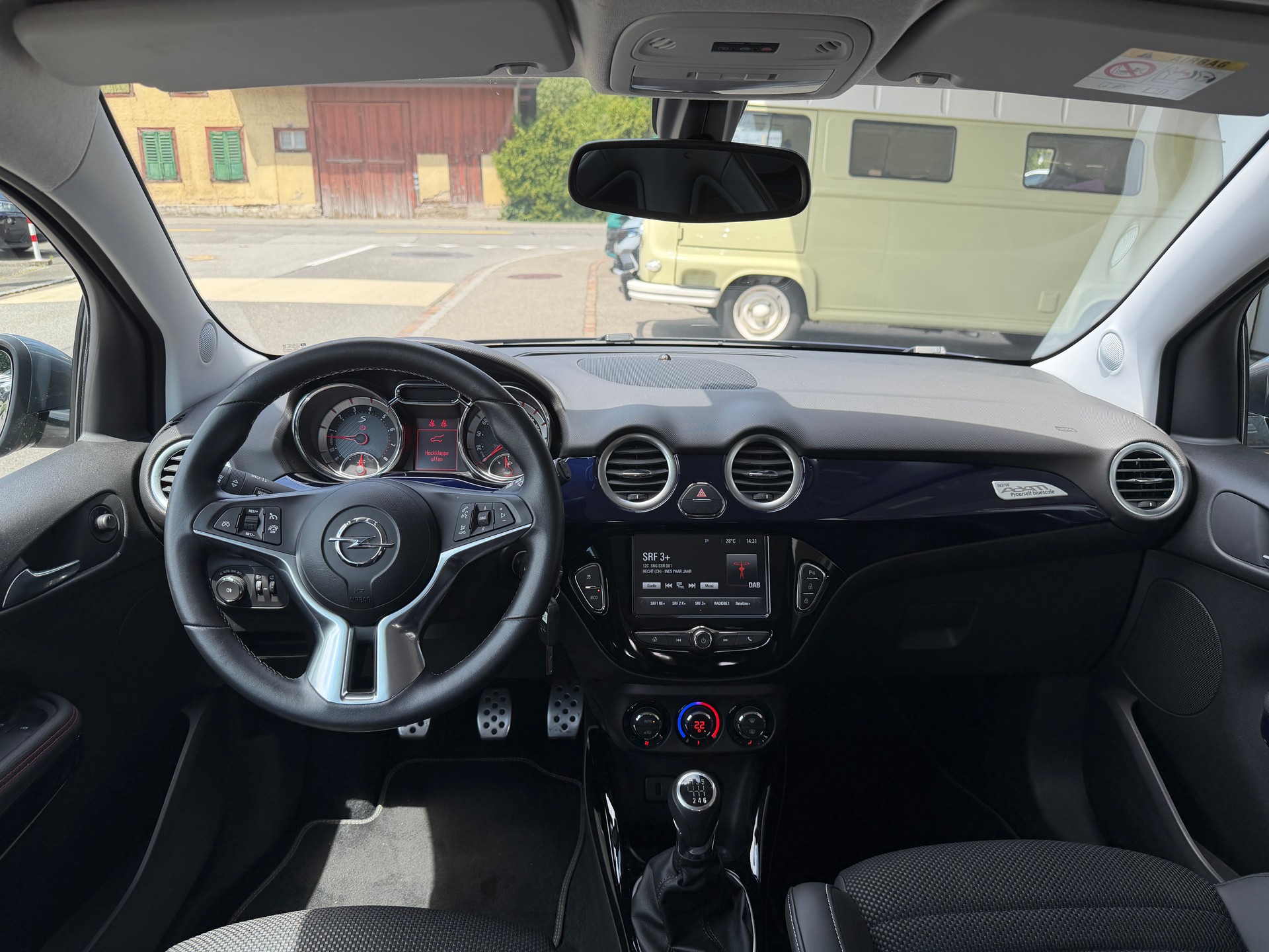OPEL Corsa 1.4 eTEC 120 Years S/S-image-4