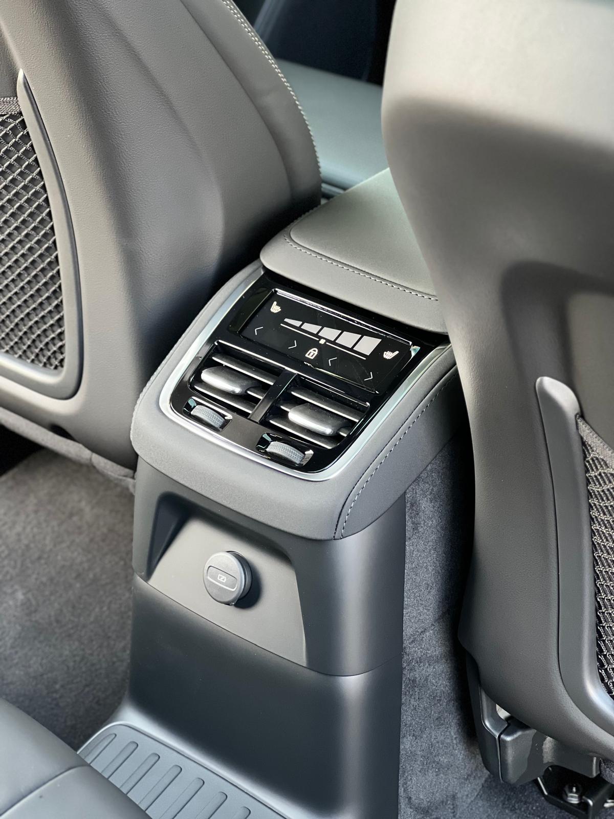 VOLVO XC90 2.0 T8 TE Black Edition eAWD-image-20