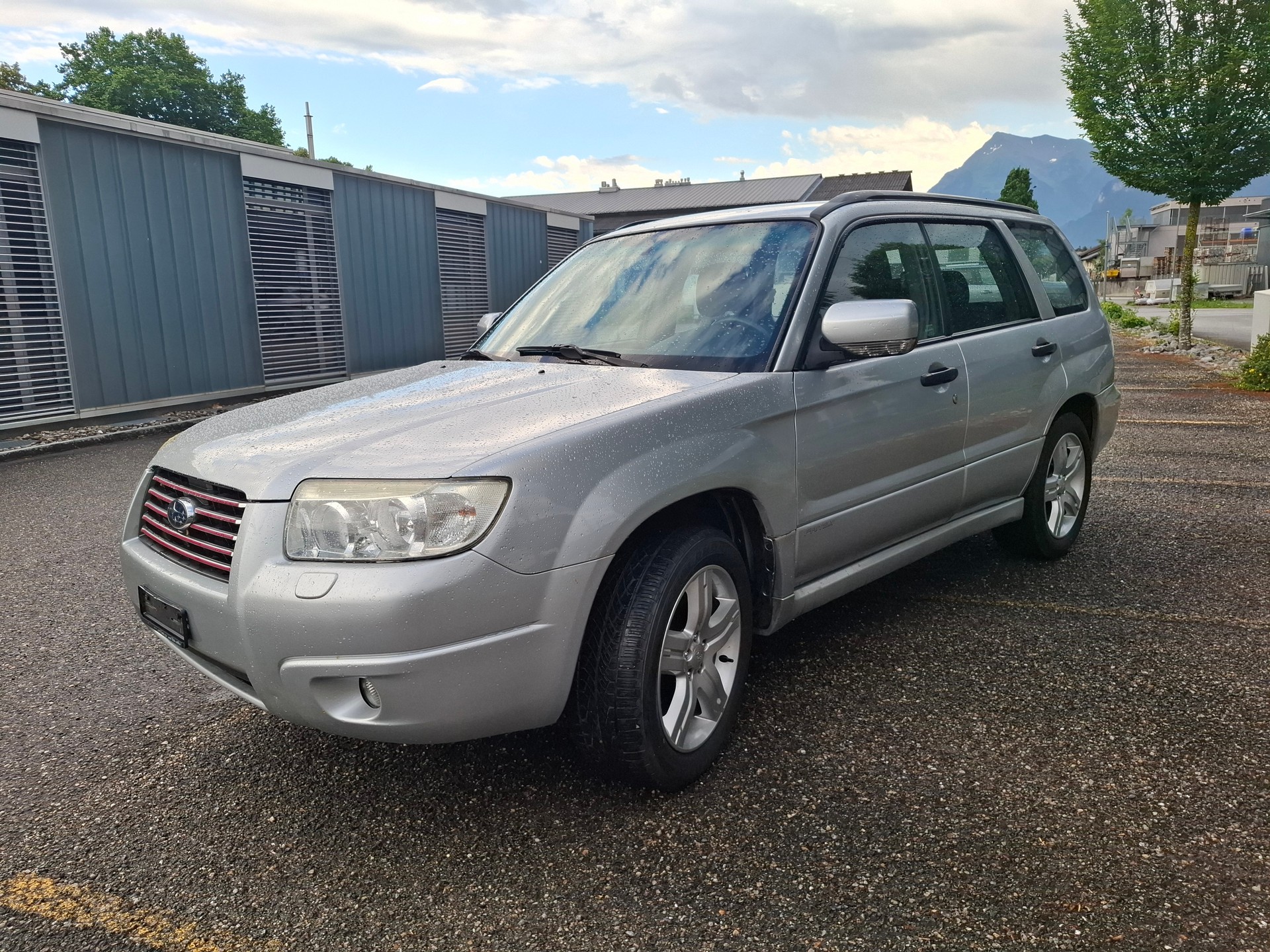 SUBARU Forester 2.0X Advantage-image-2