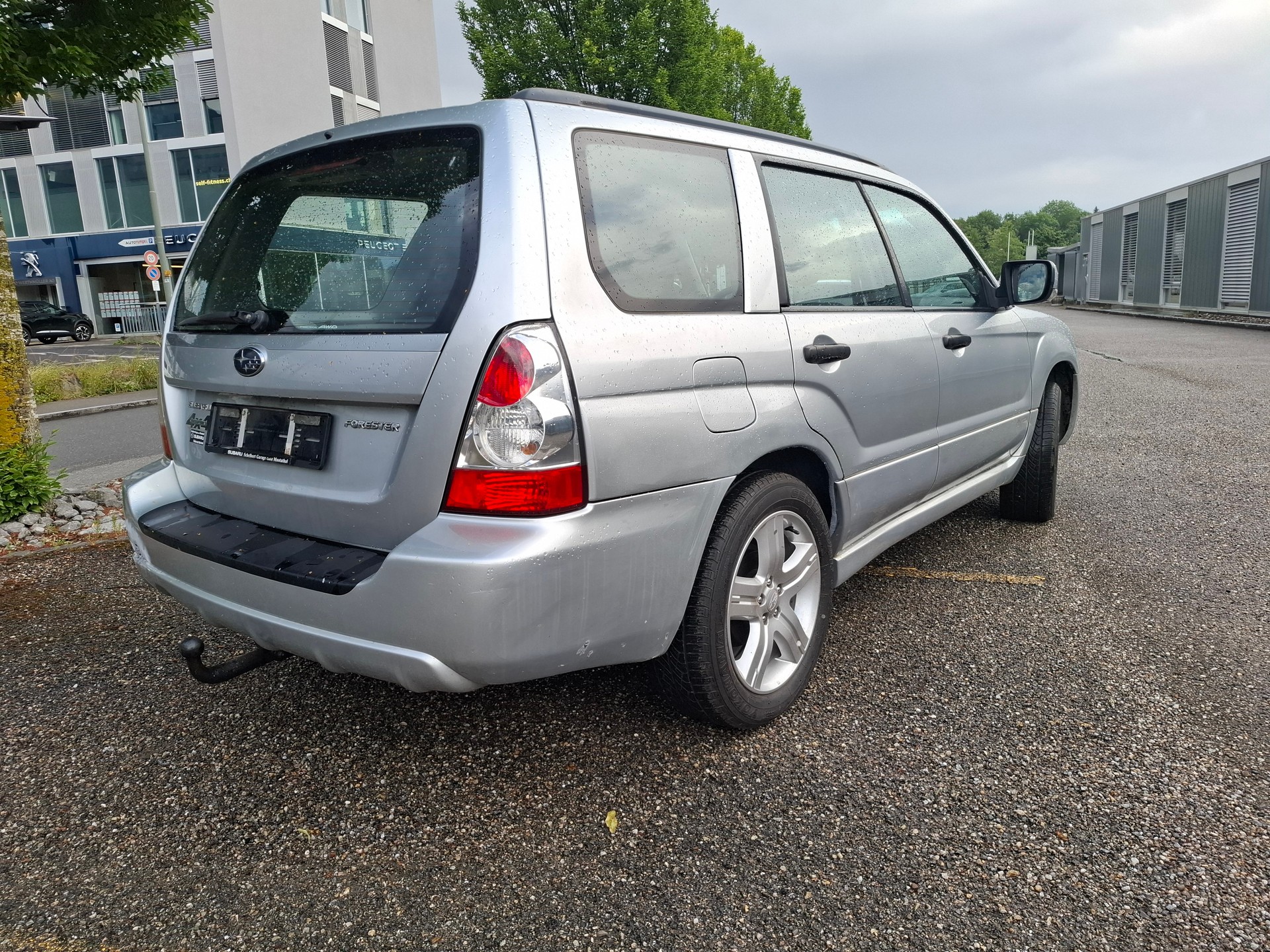 SUBARU Forester 2.0X Advantage-image-1