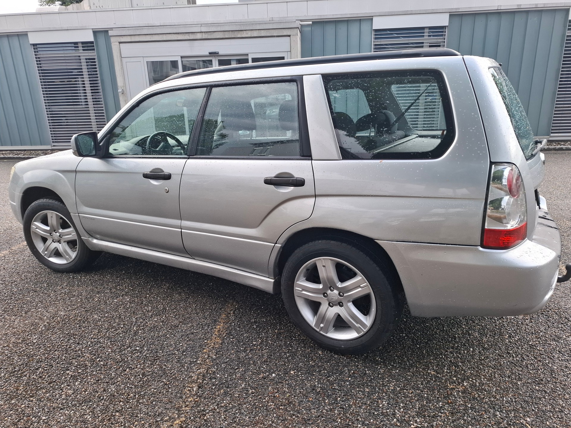 SUBARU Forester 2.0X Advantage-image-3