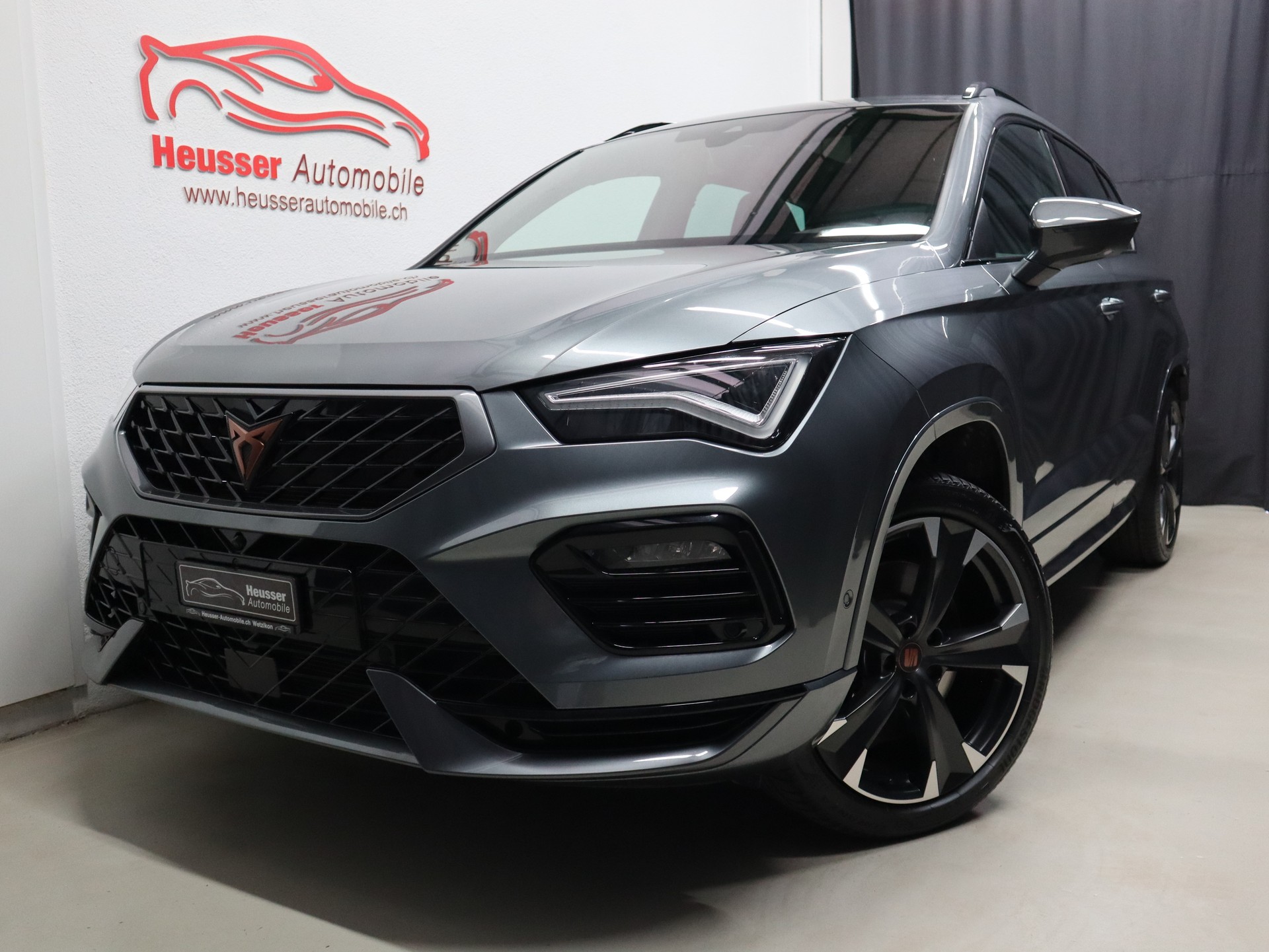 CUPRA Ateca 2.0TSI VZ 4Drive DSG - Panorama - Navi - Sportsitze - 360° Kamera - AHK - 300 PS-image-0