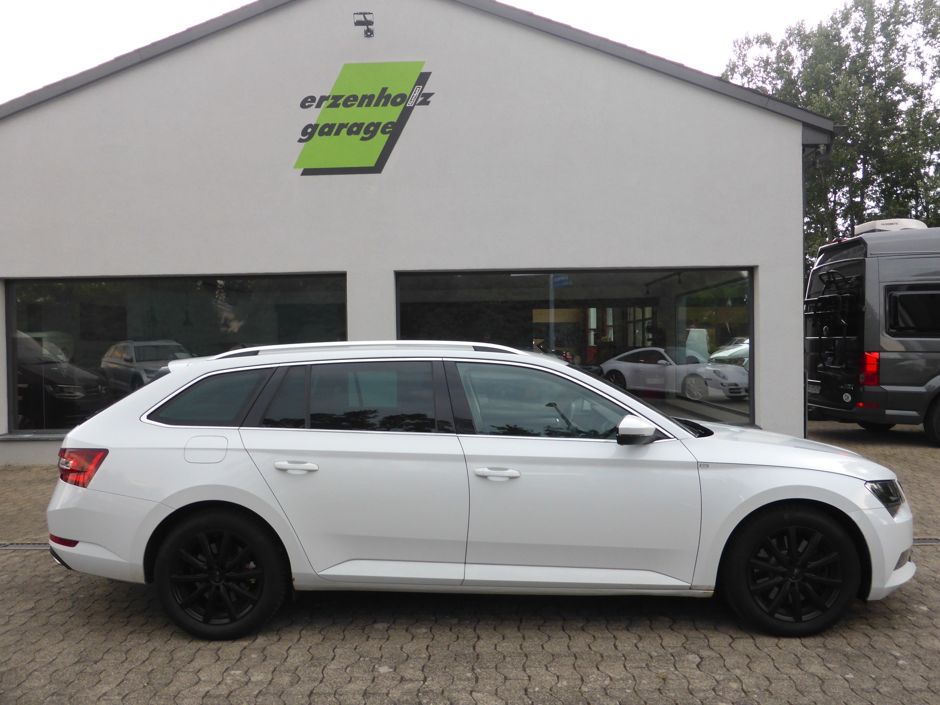 SKODA Superb Combi 2.0 TSI Style DSG 4x4-image-4