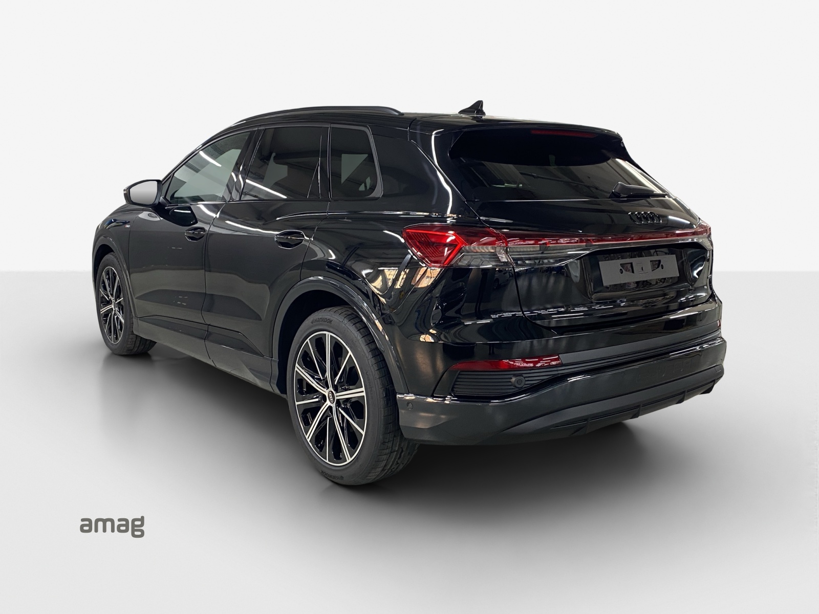 AUDI Q4 e-tron 45 Attraction quattro-showroom-element-2